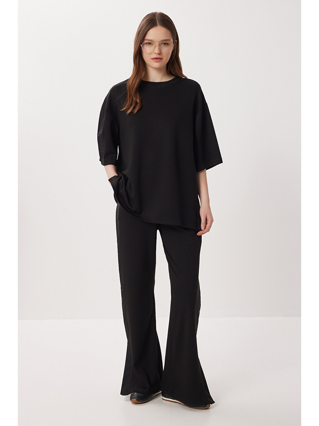 Siyah Oversize Yırtmaçlı Paraşüt Garnili Modal Takım SİYAH LBY0043