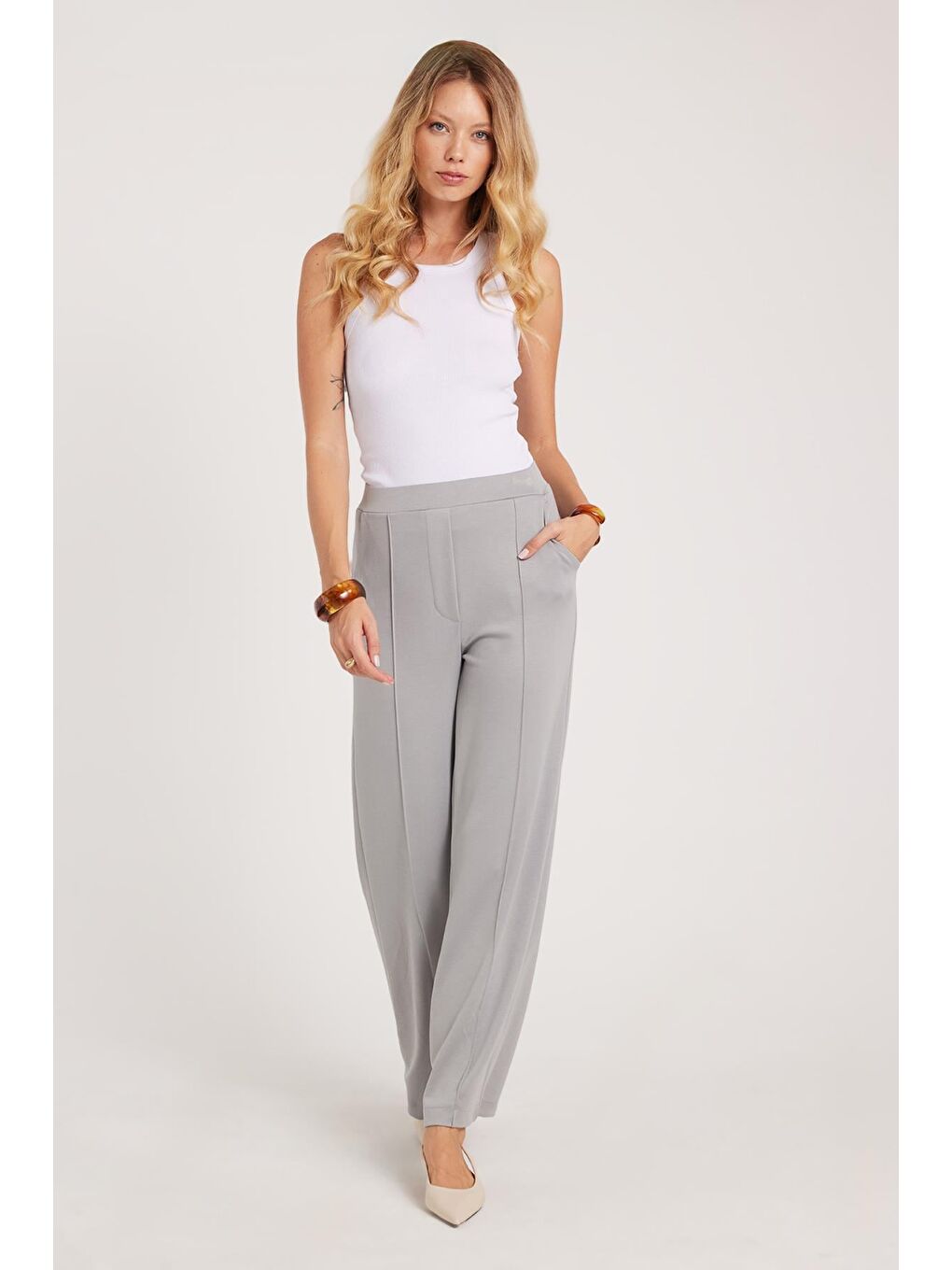 Kadın Relax Fit Rahat Kesim Modal Kumaş Yüksel Bel Geniş Paça Gri Pantolon-4