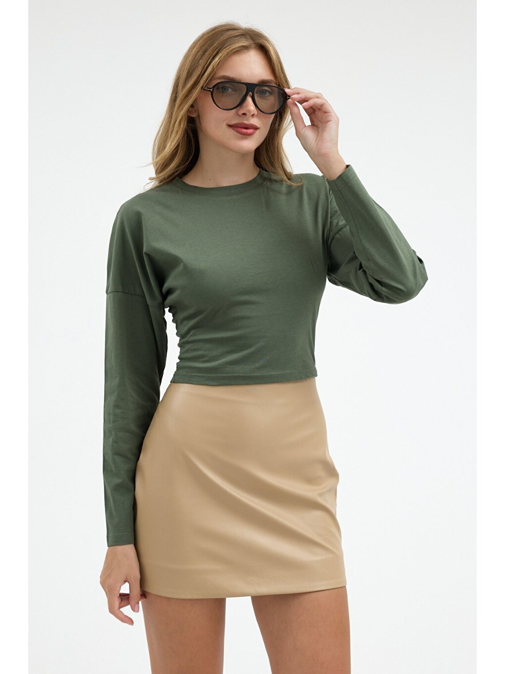 Kadın Uzun Kol Bele Oturan Haki Crop Bluz-4