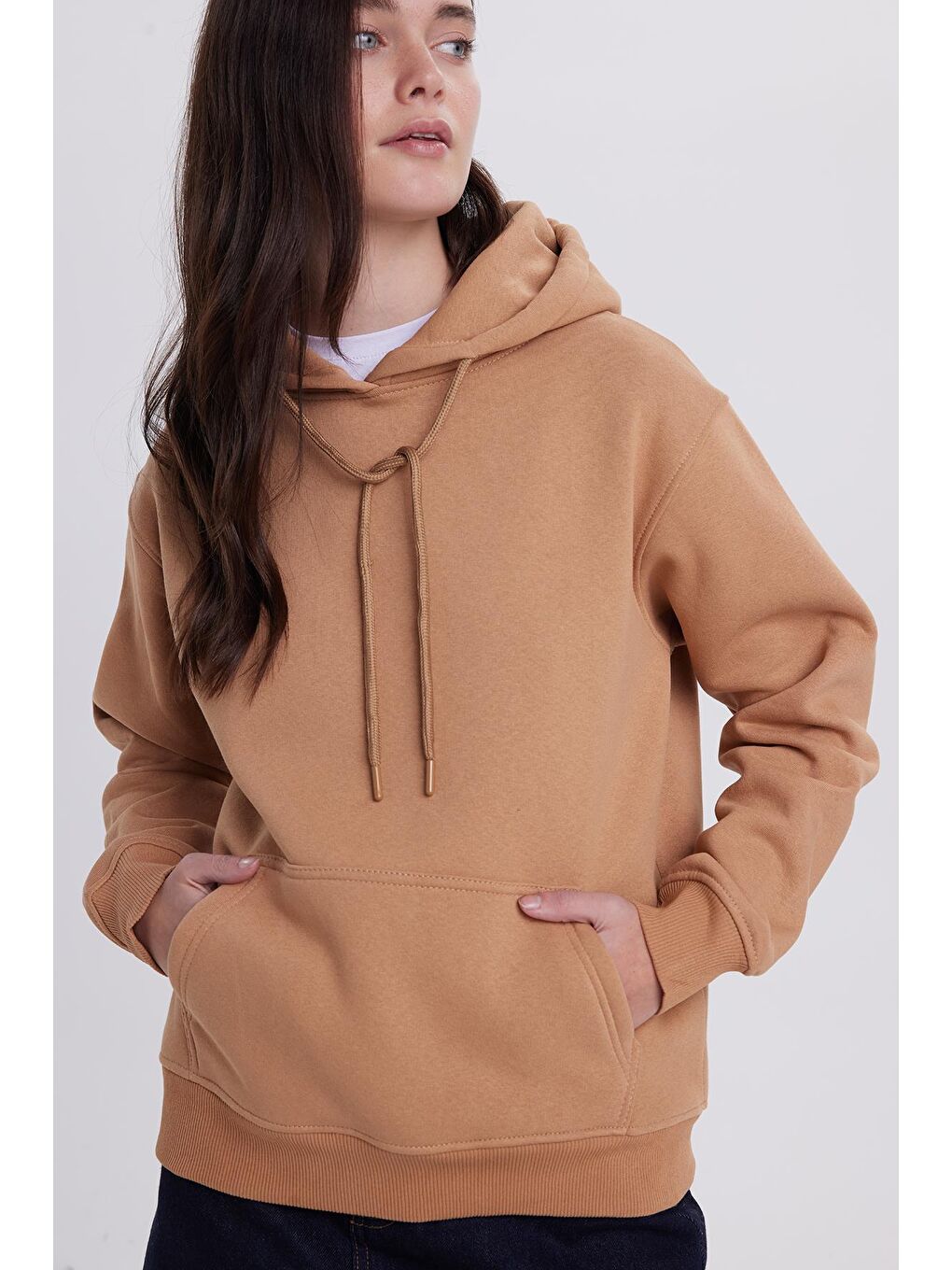 Kahverengi Kadın Relax Fit Rahat Kesim Pamuklu Kapüşonlu Kanguru Cepli Kiremit Sweatshirt-1