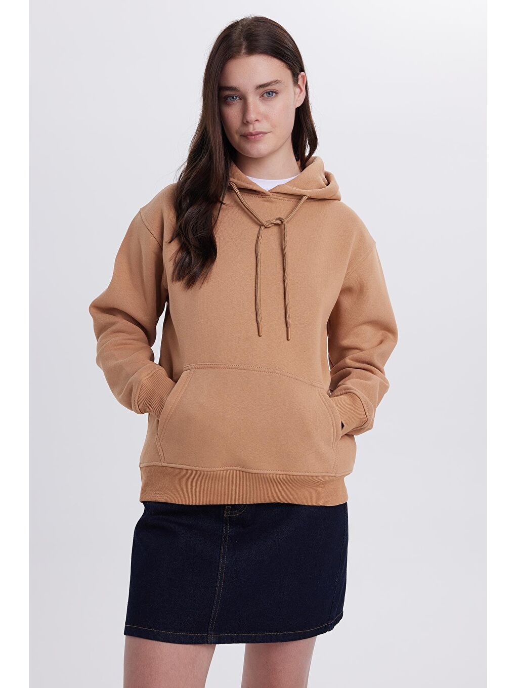 Kahverengi Kadın Relax Fit Rahat Kesim Pamuklu Kapüşonlu Kanguru Cepli Kiremit Sweatshirt-4