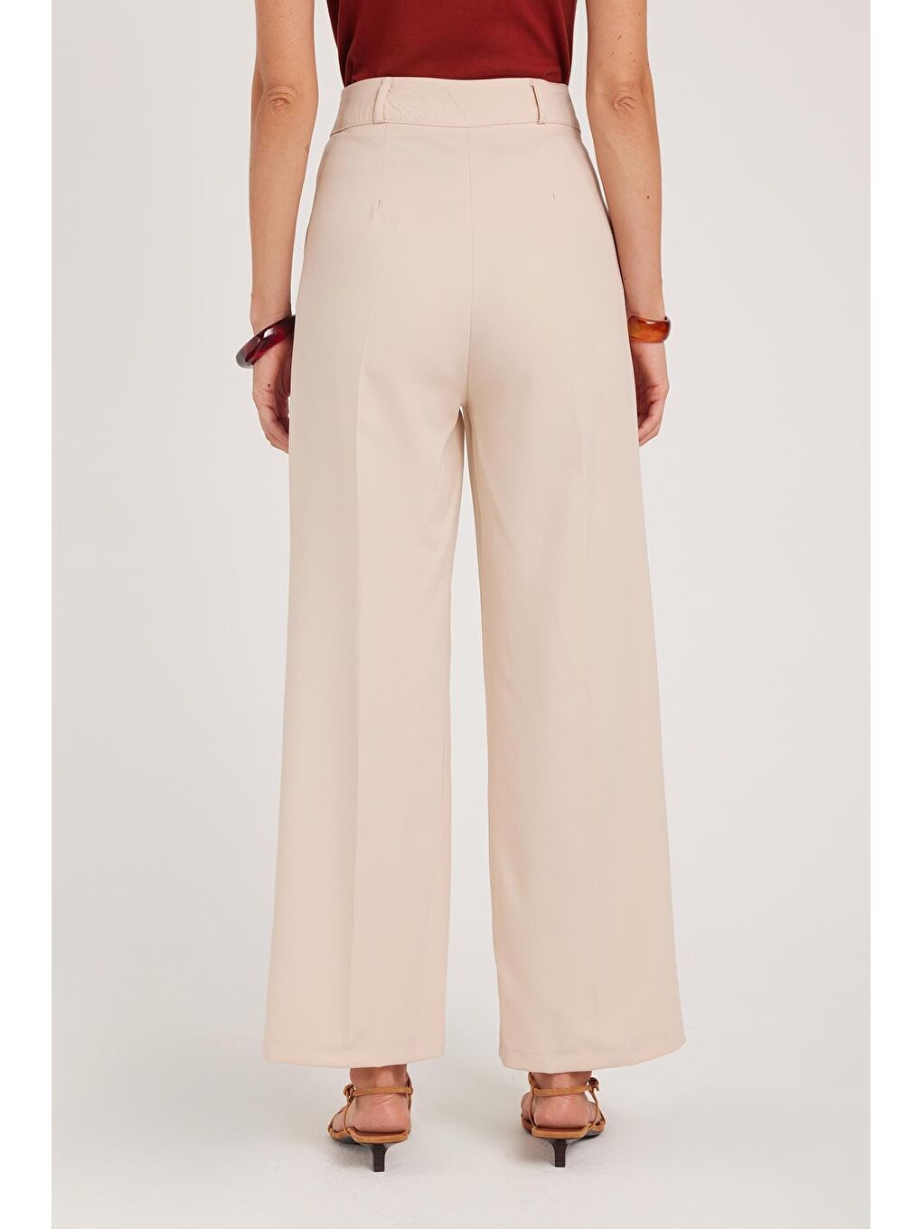 Kadın Regular Fit Klasik Kesim Yüksel Bel Geniş Paça Bej Pantolon-6