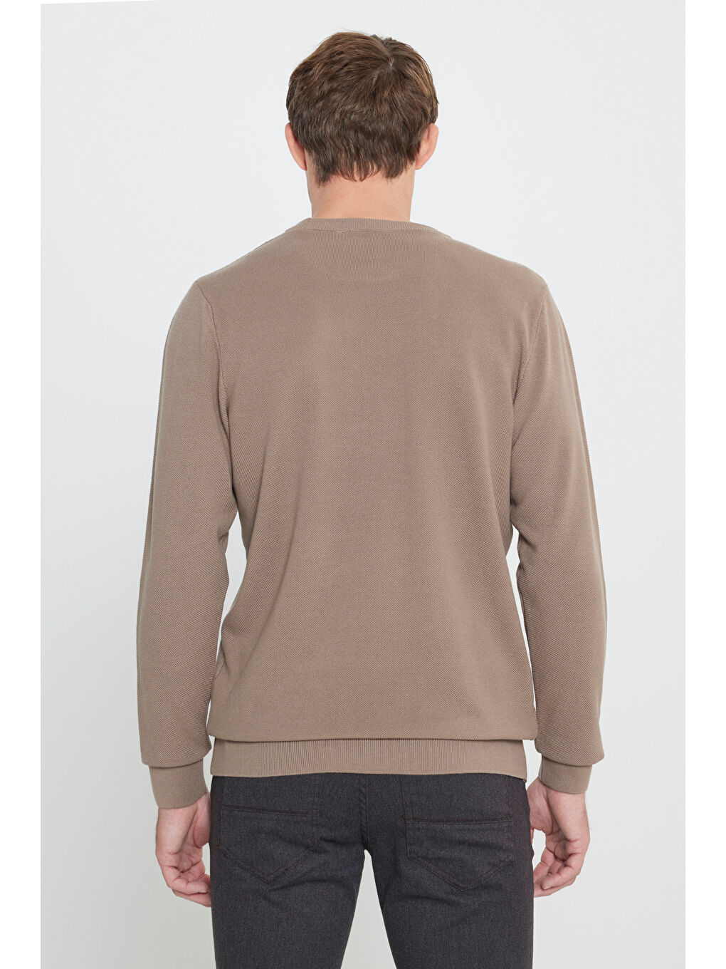 Erkek Kahverengi Pamuklu Standart Fit Normal Kesim Bisiklet Yaka Jakarlı Triko Kazak-4