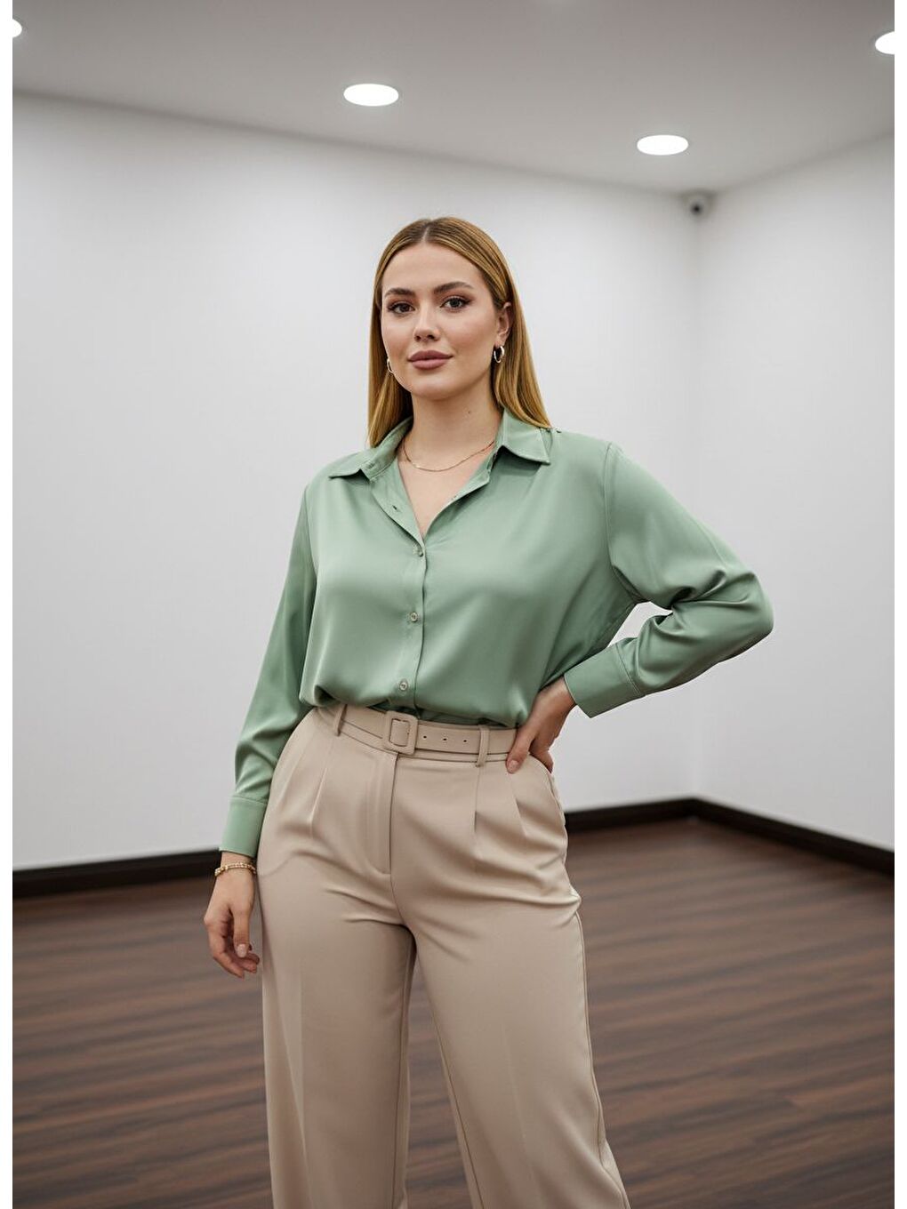 Yeşil Büyük Beden İpek Saten Klasik Gömlek