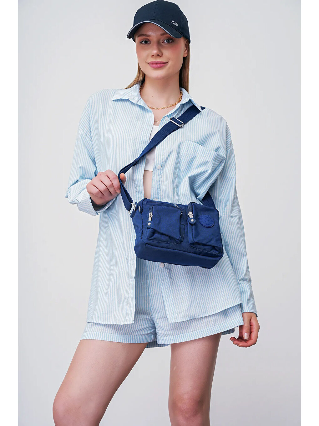 Lacivert Çok Gözlü Çapraz Askılı Kadın Çanta BHPC6005-1