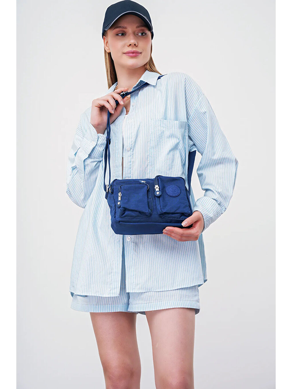 Lacivert Çok Gözlü Çapraz Askılı Kadın Çanta BHPC6005-2