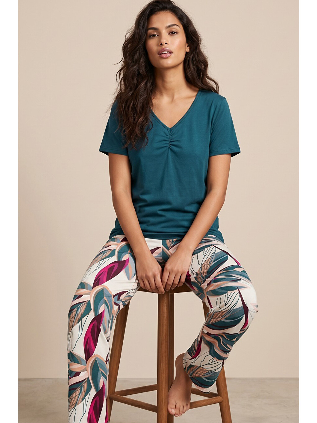 Yeşil Yaprak Desenli Viskon Örme Pijama Takım26119124