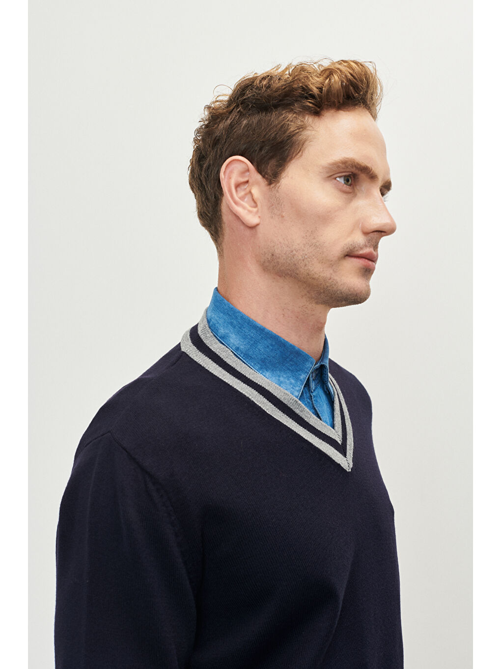 Erkek Lacivert-Gri Standart Fit Normal Kesim V Yaka Triko-2