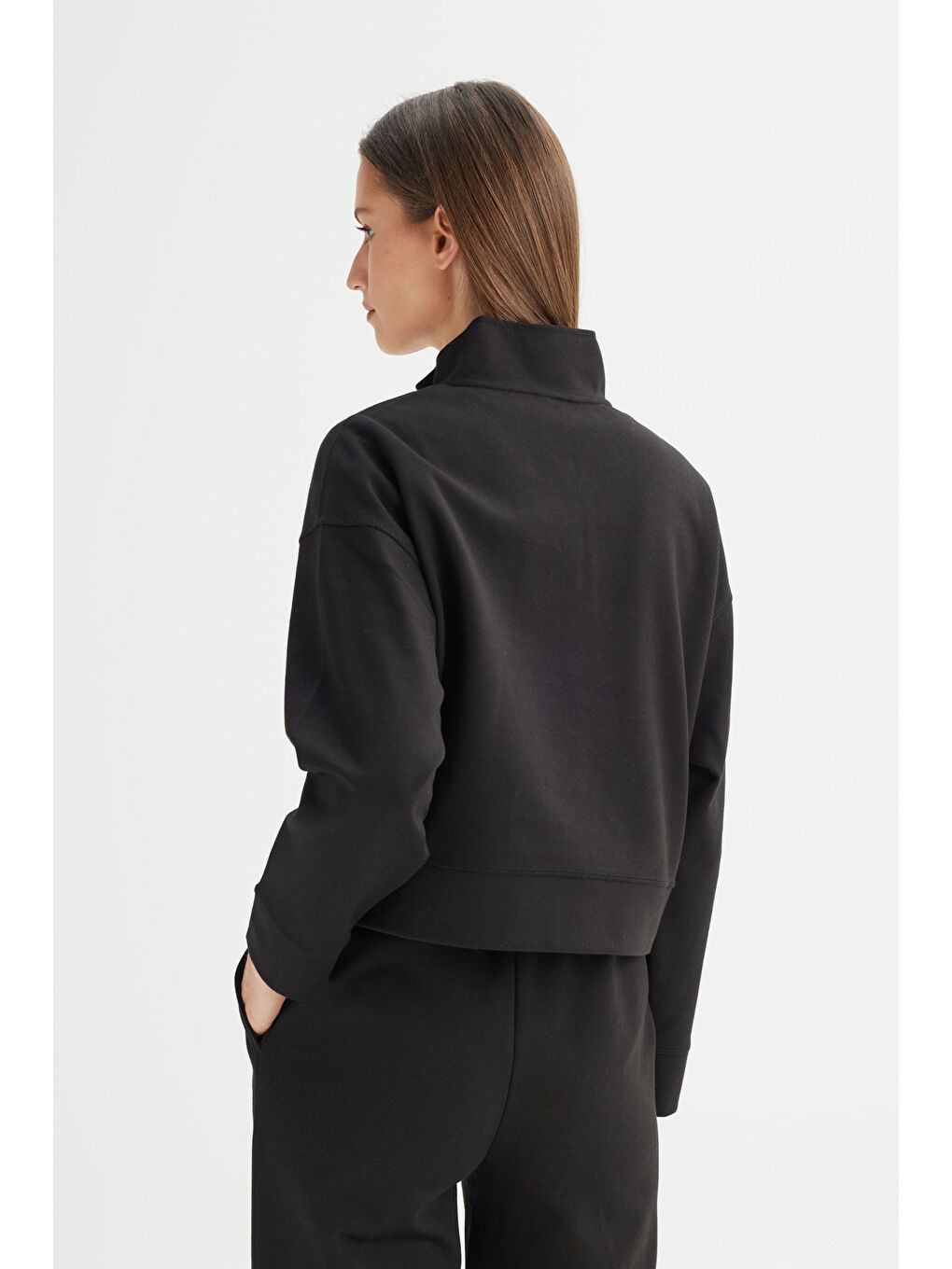 Regular Fit Normal Kesim Fermuar Yaka Detaylı Siyah Sweatshirt-4