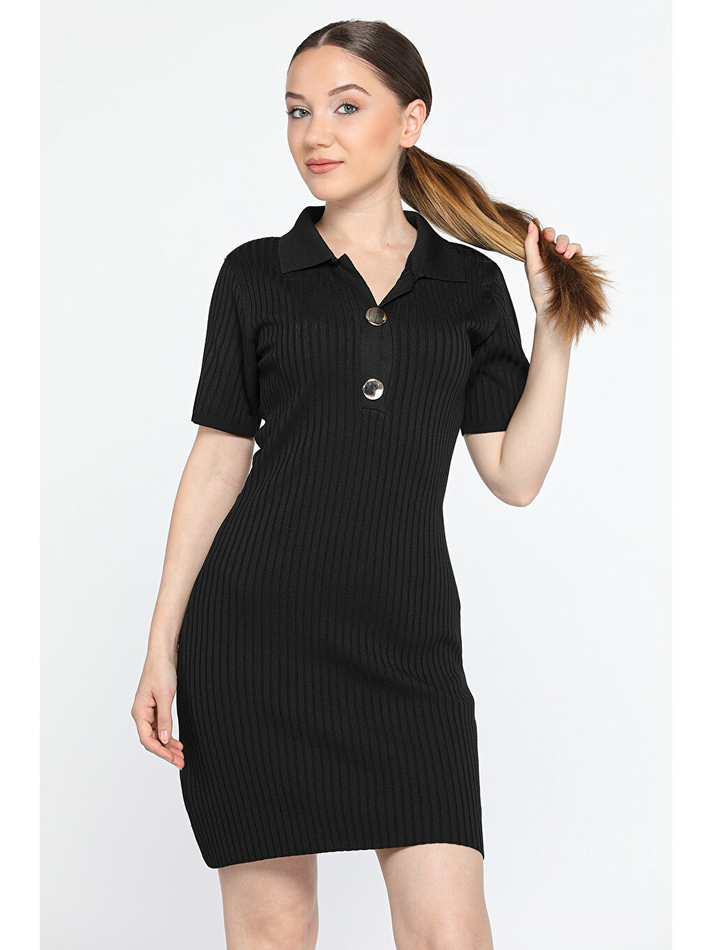 Siyah Polo Yaka Ön Düğme Detaylı Elastanlı Kadın Mevsimlik Triko Elbise-1