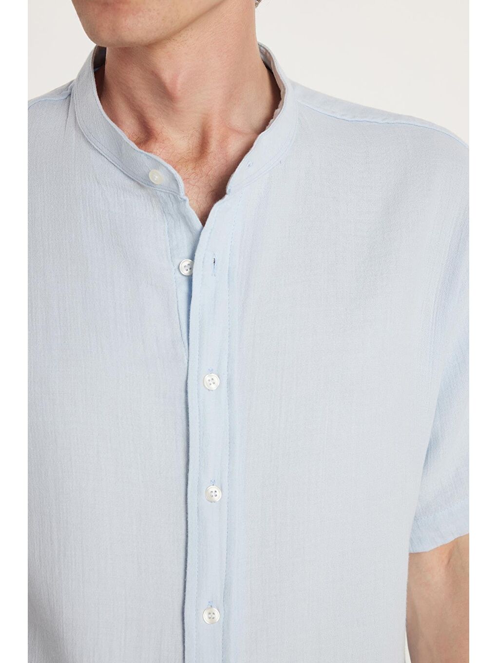 Erkek Relax Fit Rahat Kesim %100 Pamuk Müslin Kumaş Kısa Kollu Spor Hakim Yaka Mavi Gömlek-2