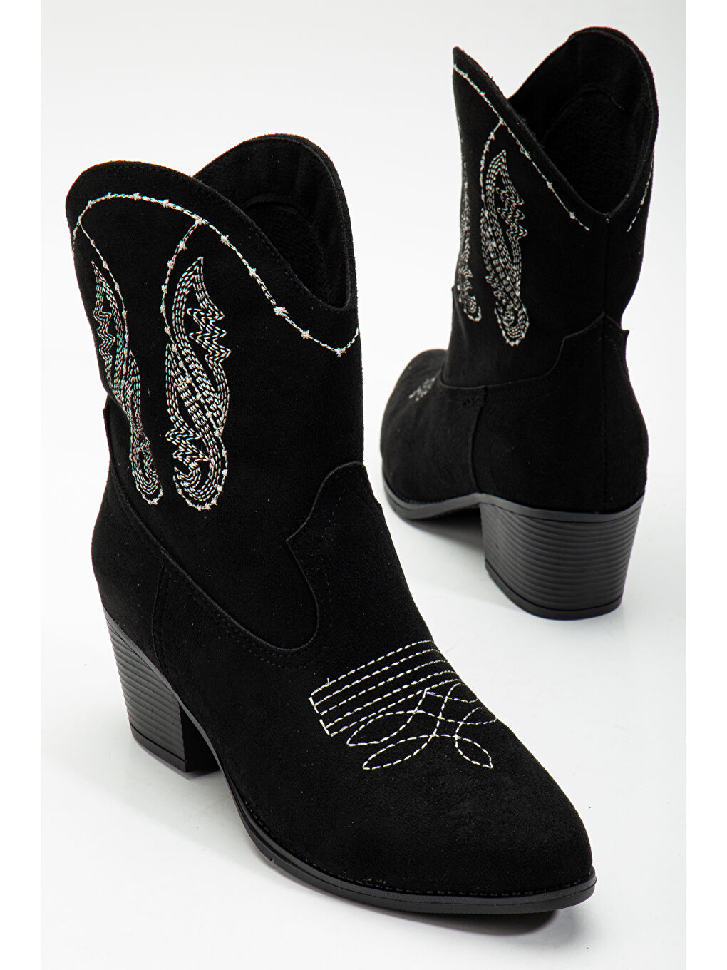 Kadın Siyah Süet Termo Taban Nakışlı Western Kovboy Bot-2