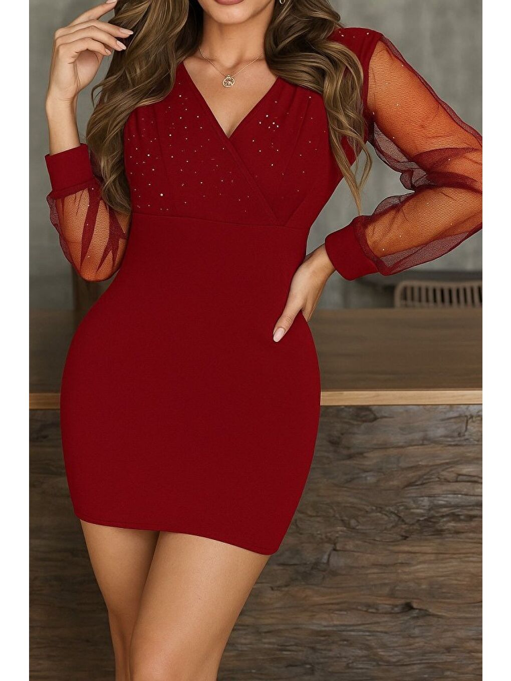 Kırmızı Kadın Uzun Kollu Kruvaze Yakalı Taşlı Mini Ithal Krep Elbise