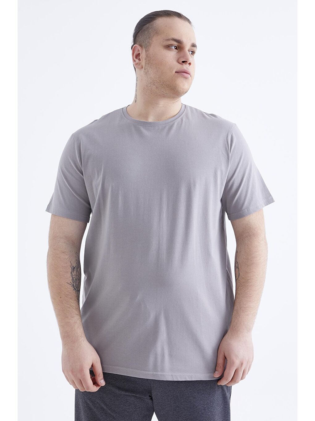 Gri Basic Kısa Kol O Yaka  Erkek Büyük Beden Tişört - 88072-4