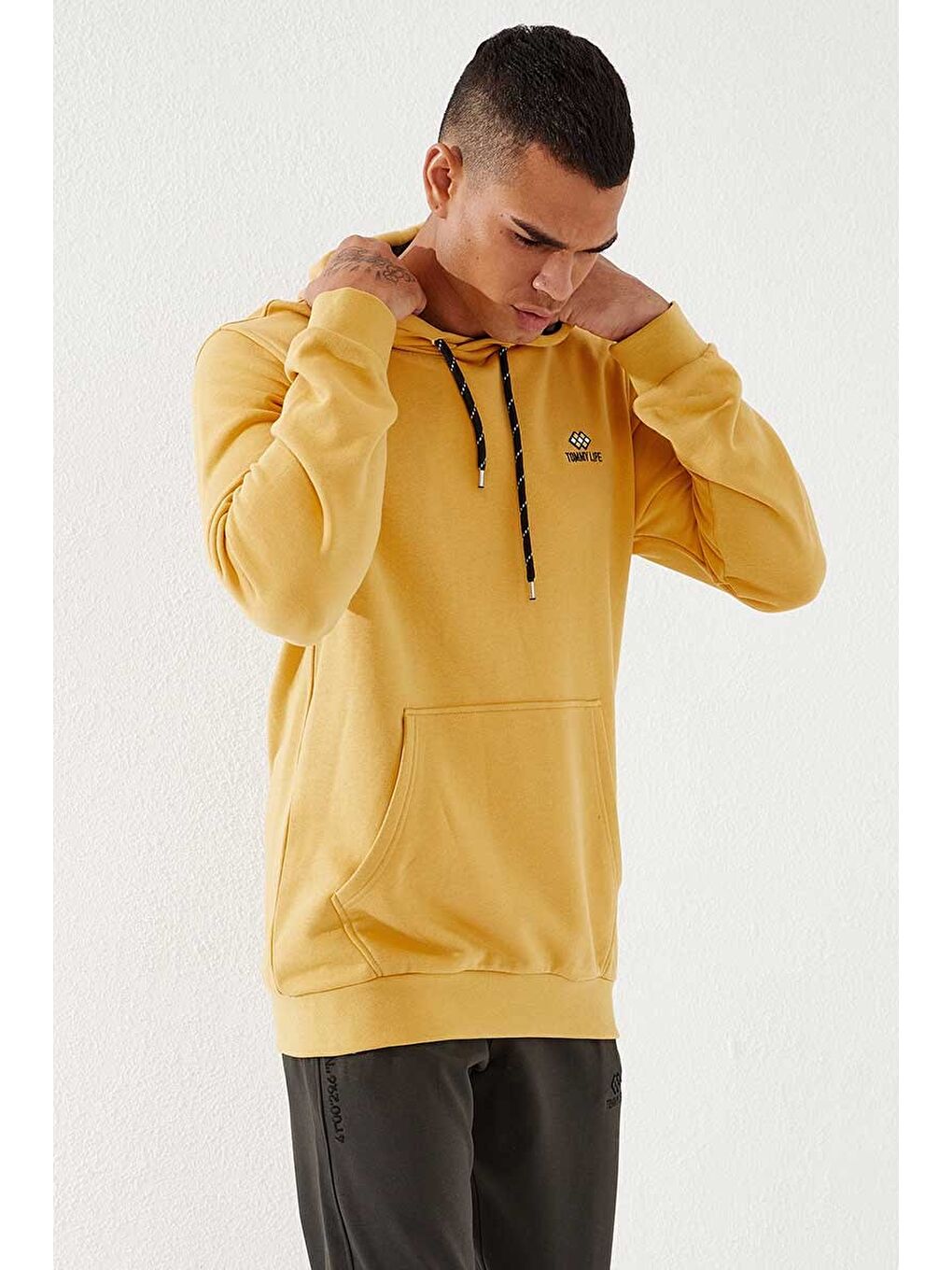 Sarı Hardal Kanguru Cep Standart Kalıp Kapüşonlu  Erkek Hoodie - 87872-2
