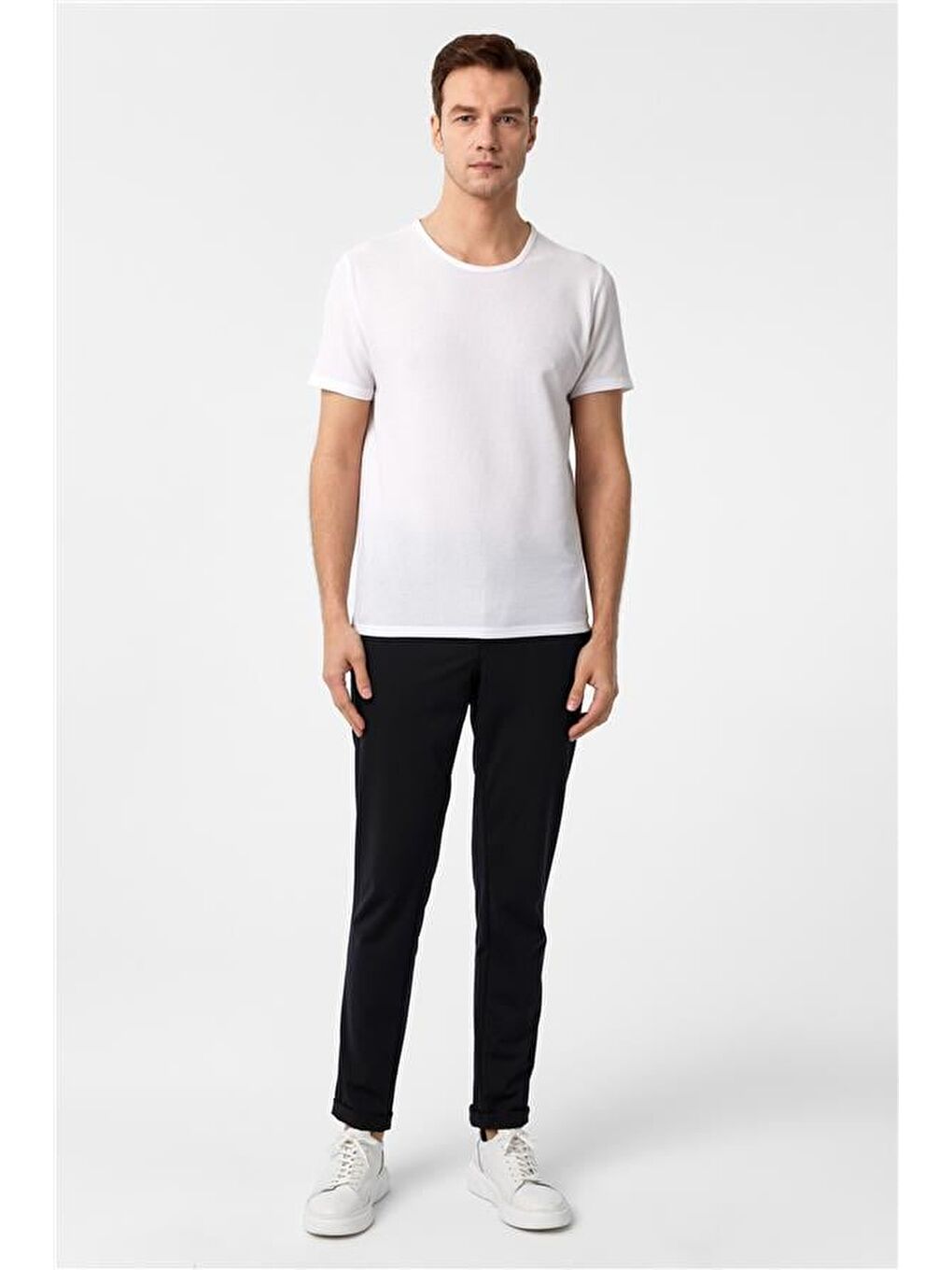 Beyaz Slim Armürlü Bisiklet Yaka Tişört-4