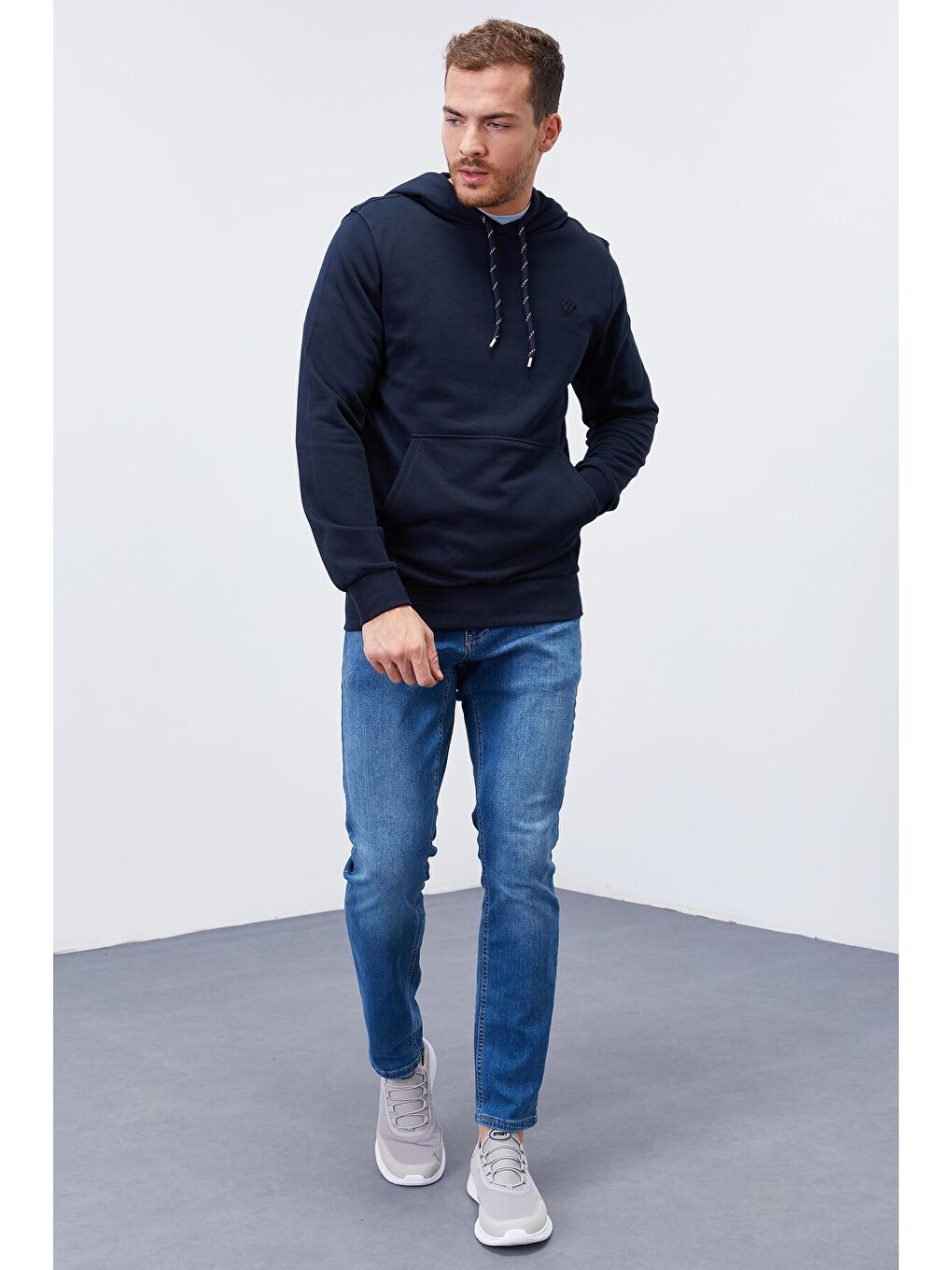 Lacivert Kanguru Cep Standart Kalıp Kapüşonlu  Erkek Hoodie - 87872-1