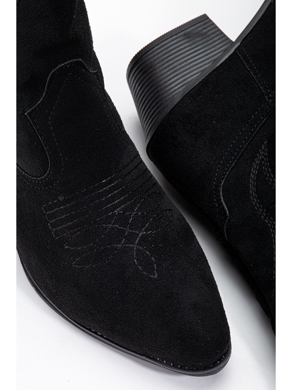 Kadın Siyah Siyah Termo Taban Nakışlı Sivri Burunlu Western Uzun Kovboy Bot-3