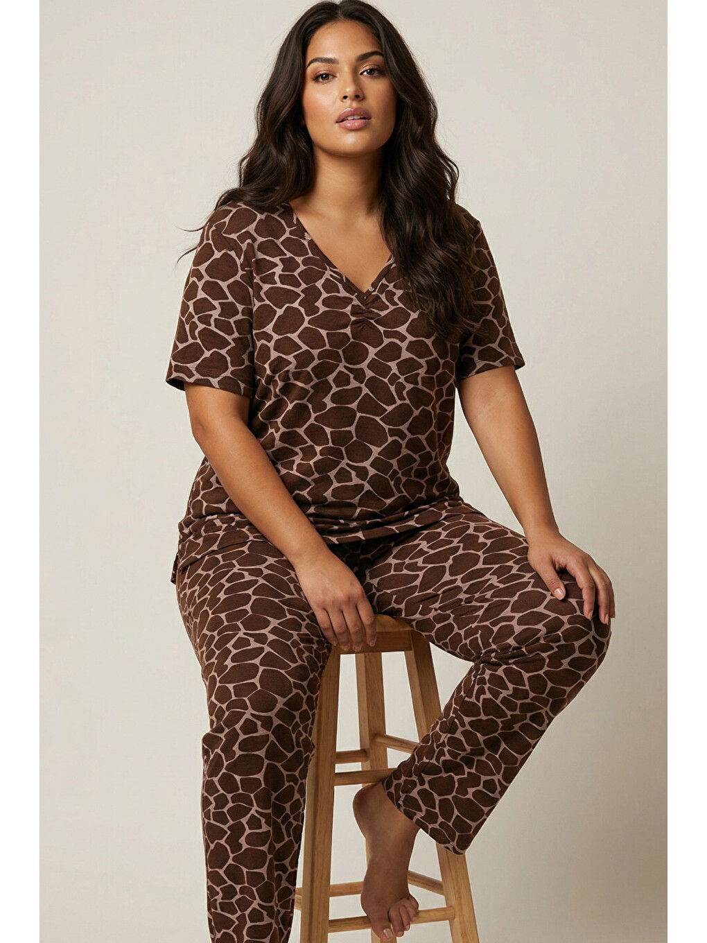 Kahverengi Desenli Büyük Beden Battal Boy Viskon Örme Pijama Takım