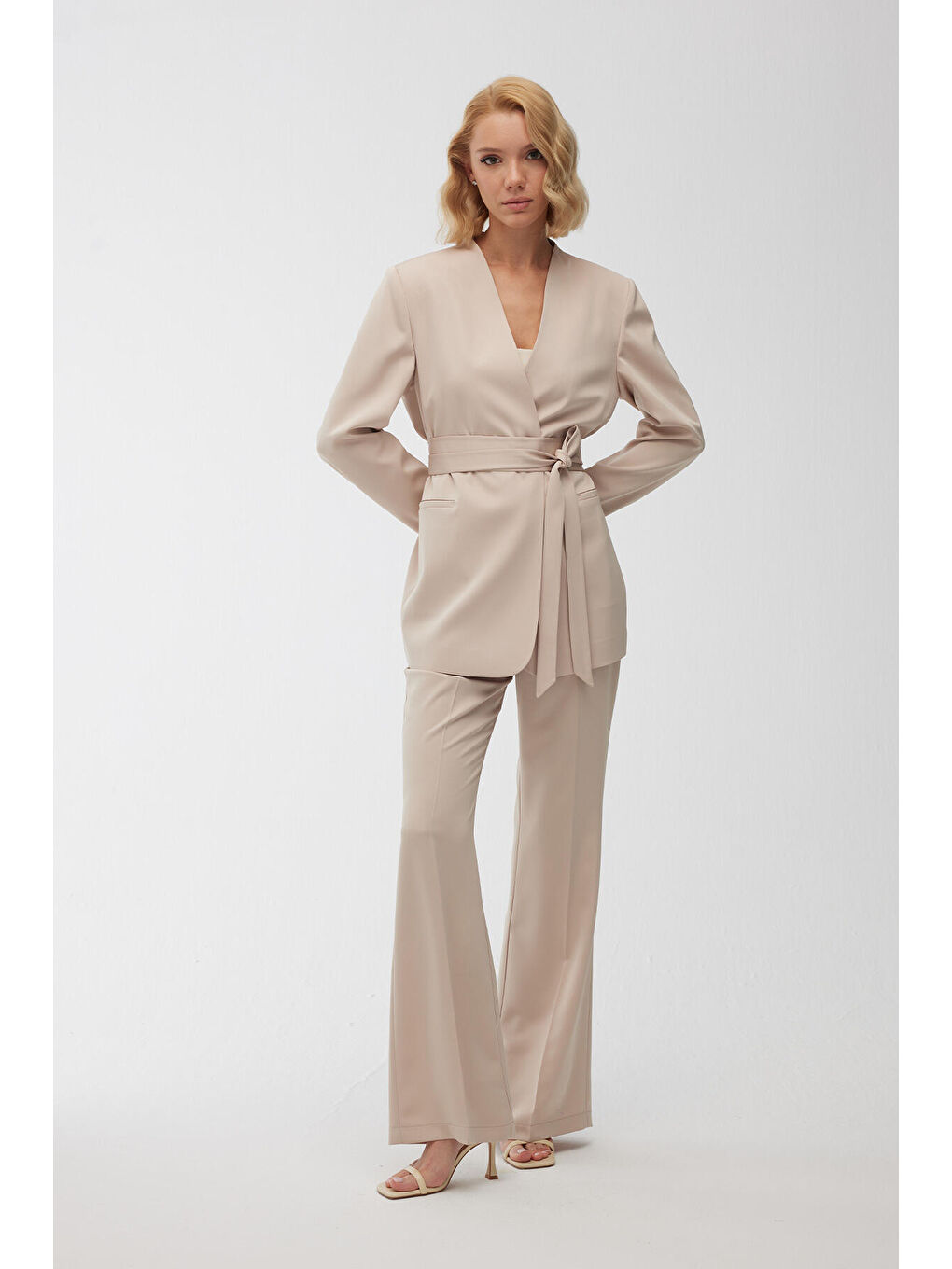 Saten İspanyol Paça Pantolon Bej