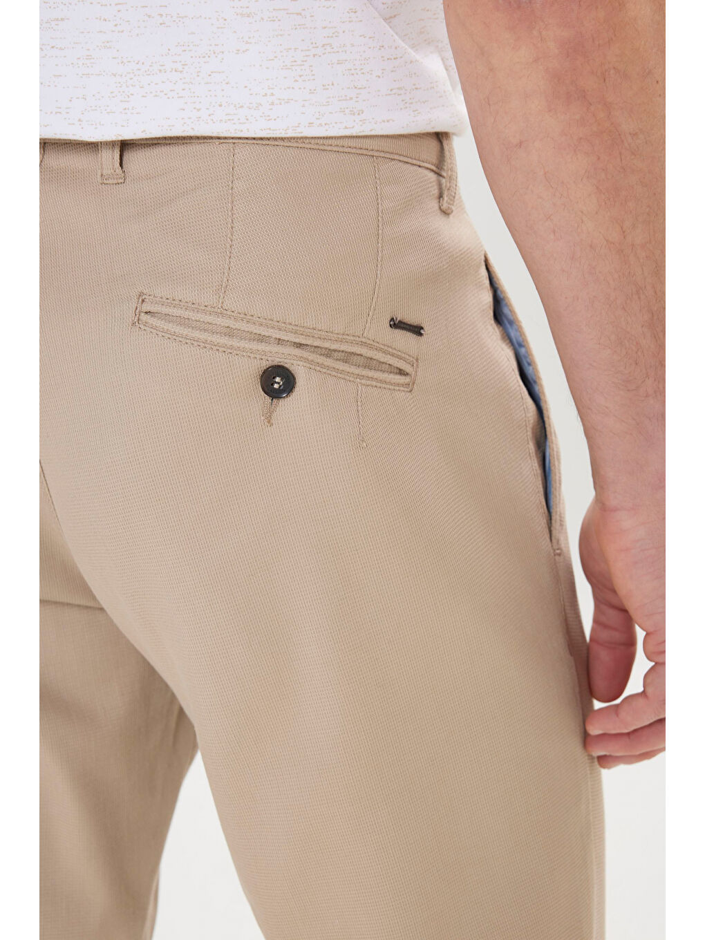 Bej Erkek Vizon Comfort Fit Rahat Kesim Yan Cepli Desenli Beli Lastikli Pantolon-3