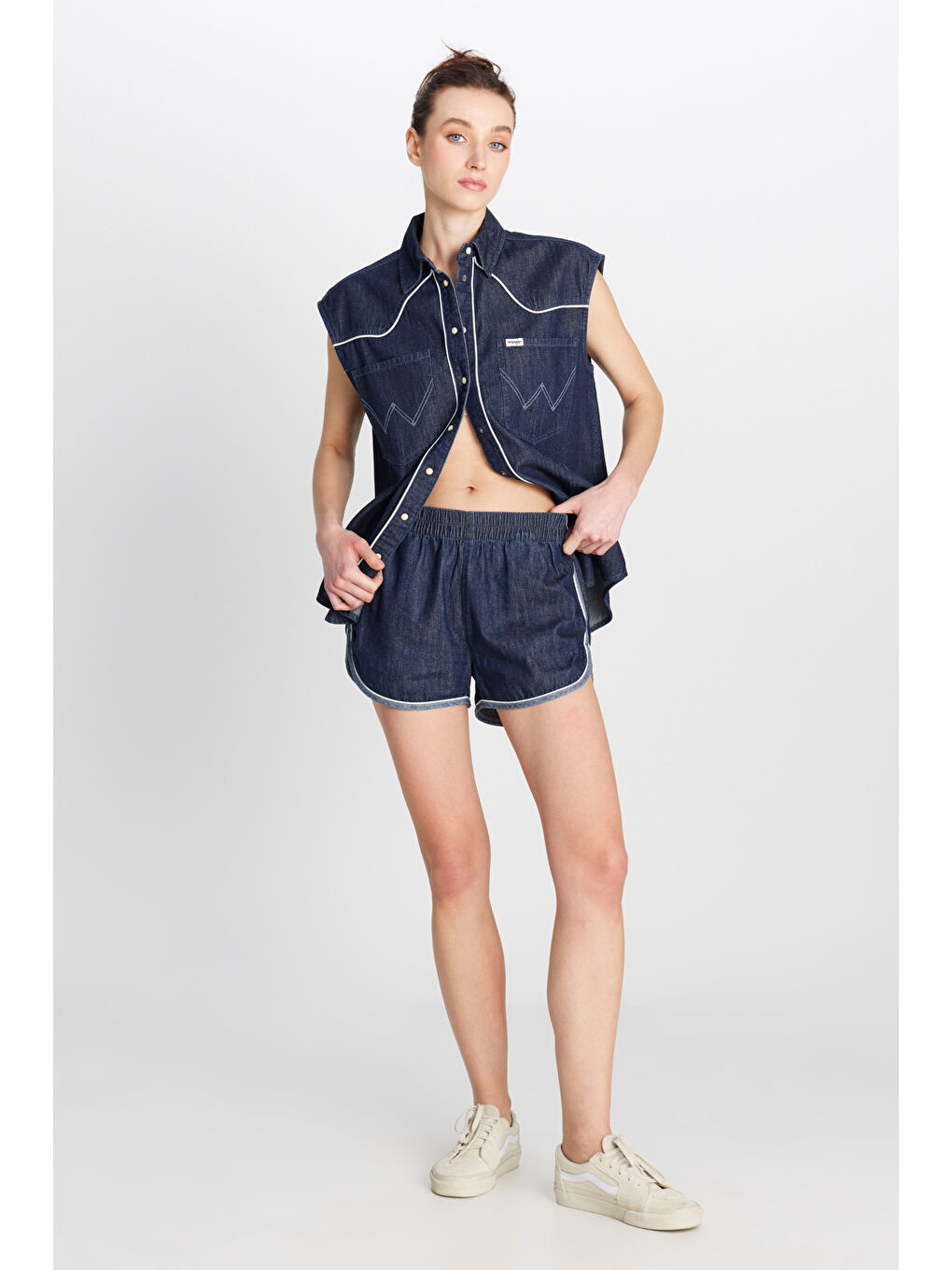 Lacivert %100 Pamuk Relaxed Fit Geniş Kesim Normal Bel Koyu Mavi Denim Şort-1