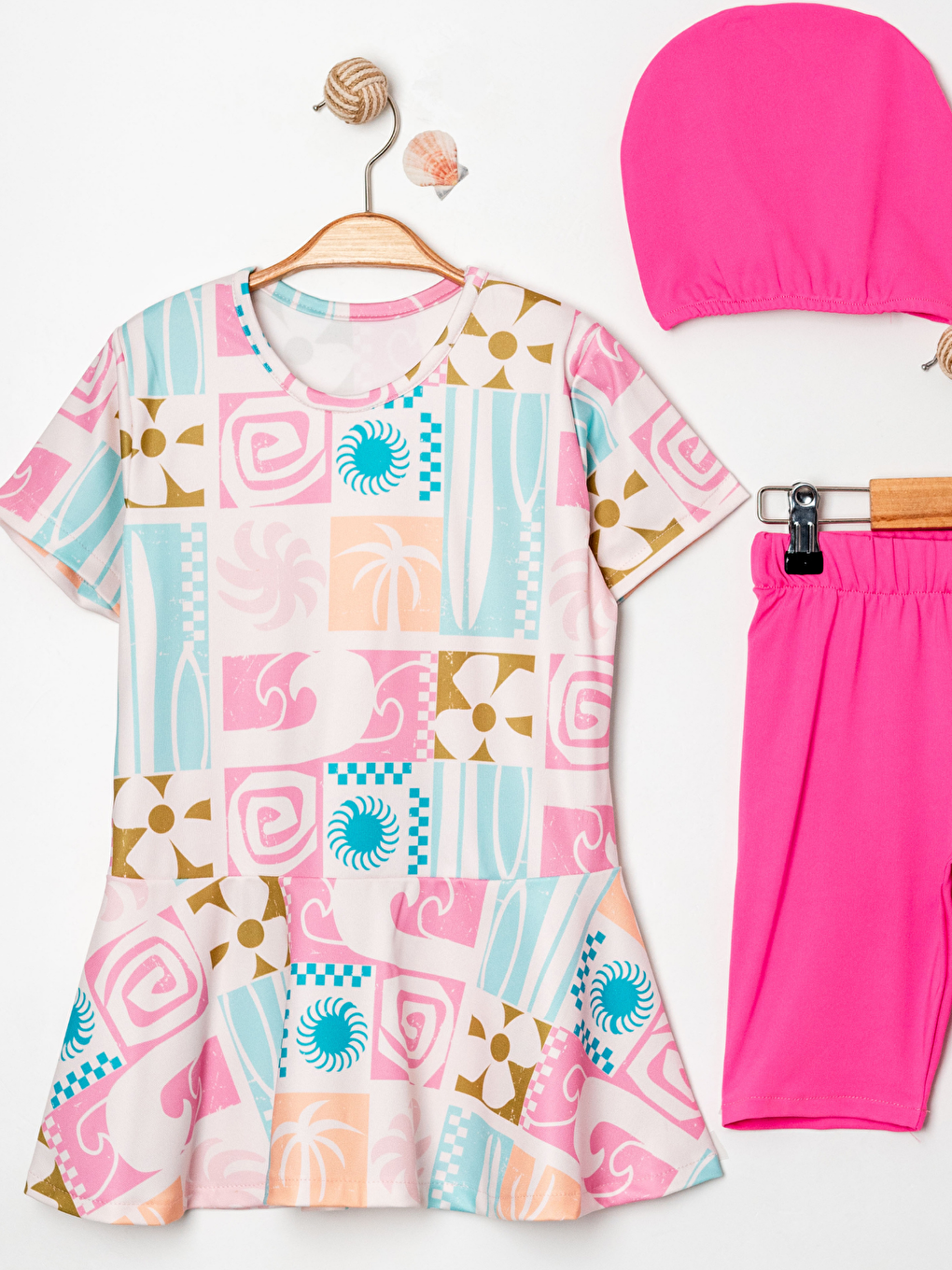 Pembe Kız Çocuk Bisiklet Yaka Etekli Mayo ve Tayt Bone Dahildir.-2