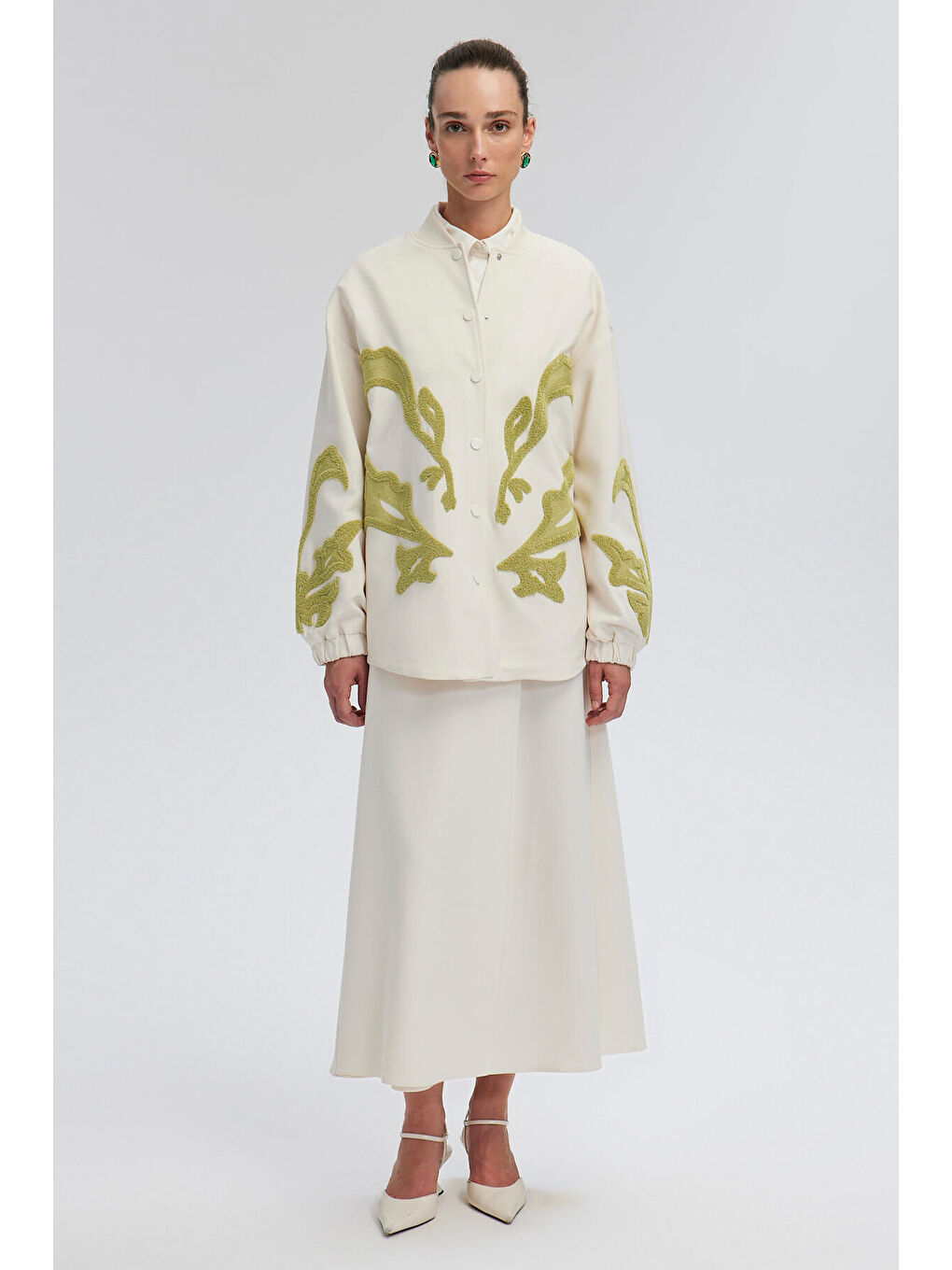 Ekru Nakışlı Krep Ceket-1