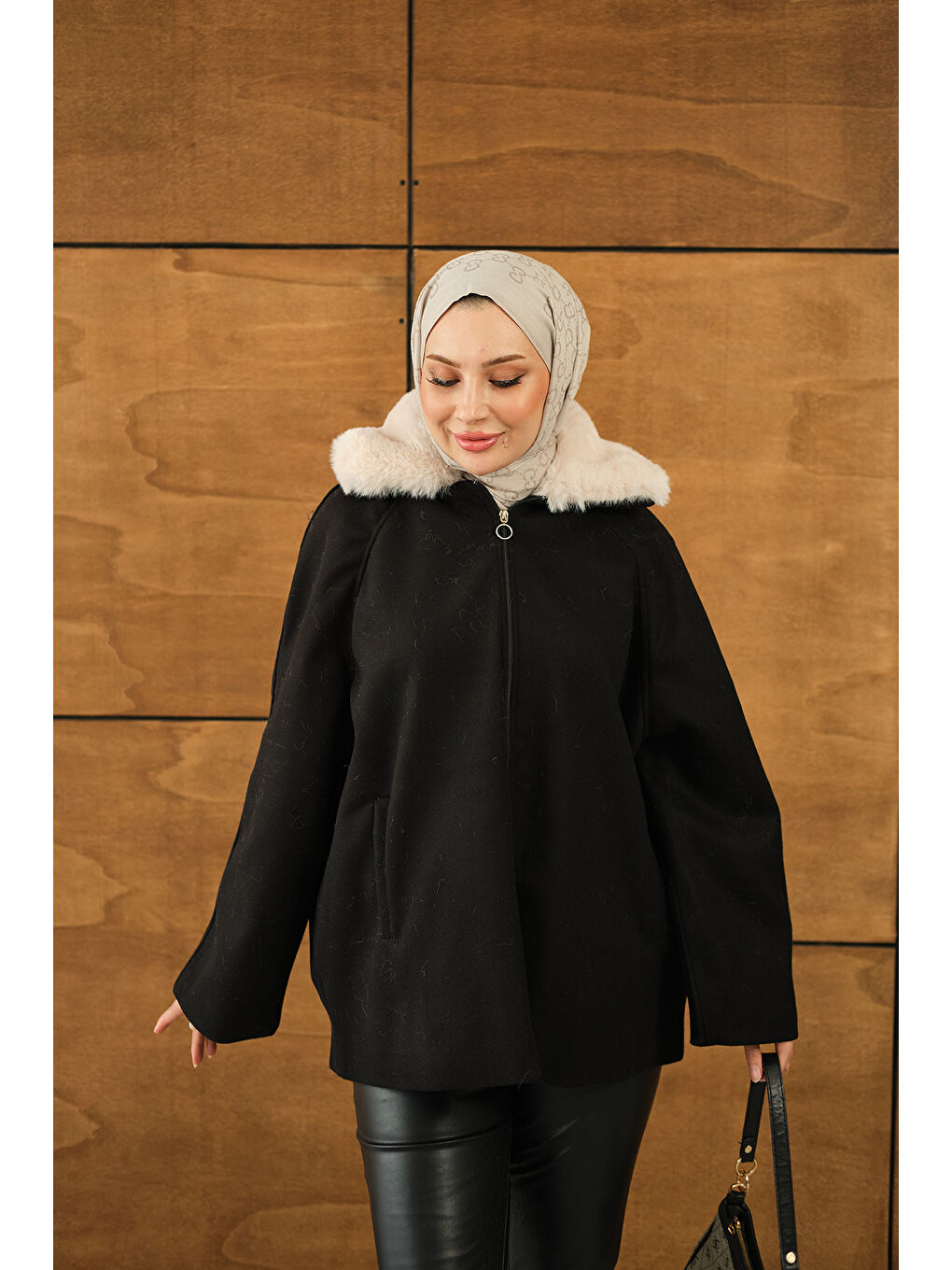 Kadın Pelüş Yaka Ceket Siyah-3