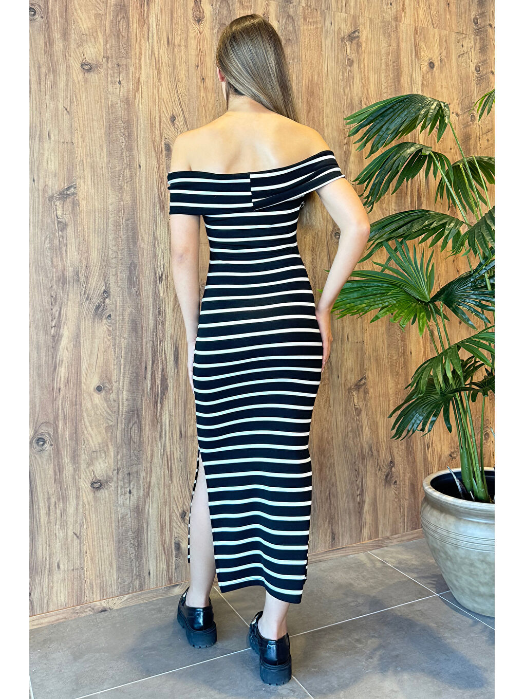 Siyah Çizgili Madonna Elbise-3