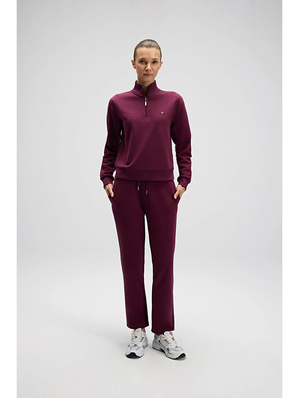 Bordo Pamuklu Regular Fit Yarım Fermuarlı Dik Yaka Kadın Sweat EF557-BRD-1