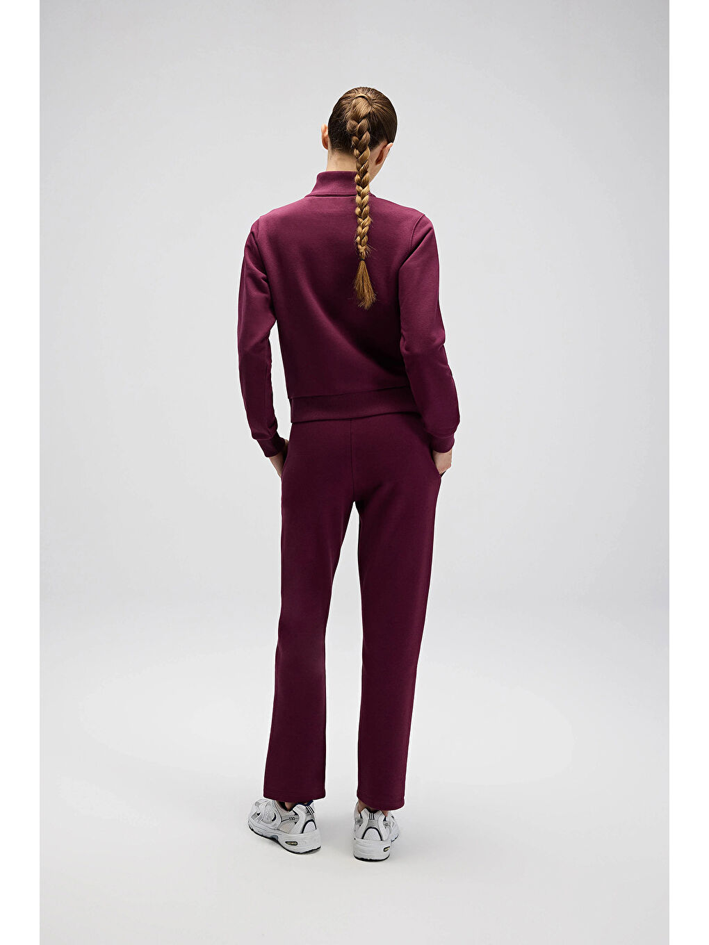 Bordo Pamuklu Regular Fit Yarım Fermuarlı Dik Yaka Kadın Sweat EF557-BRD-5