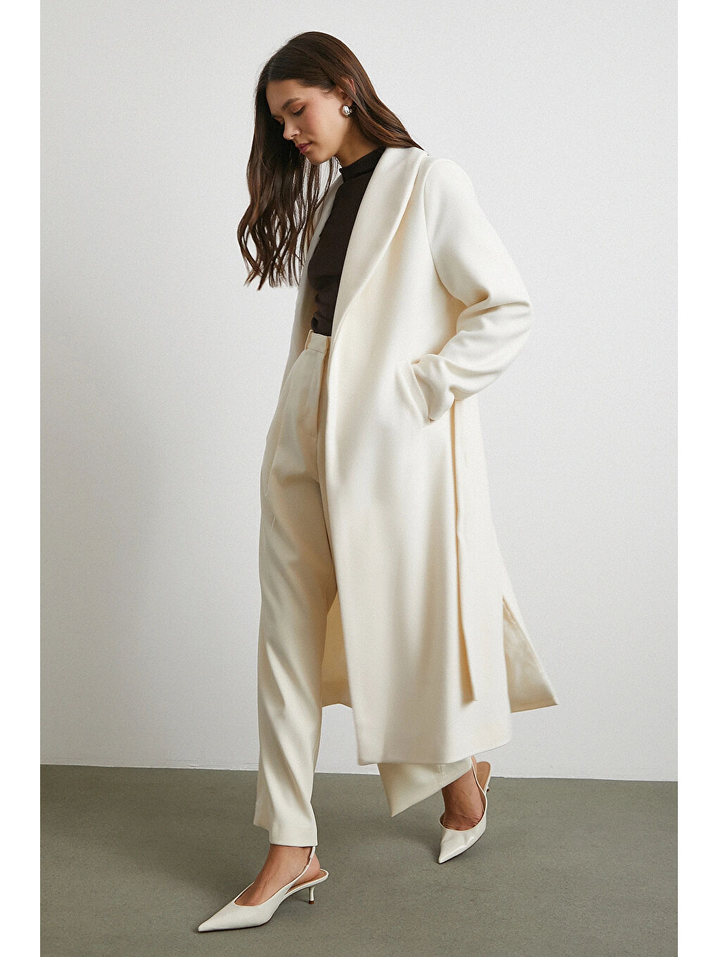 Kuşaklı Kaşe Kaban Ekru