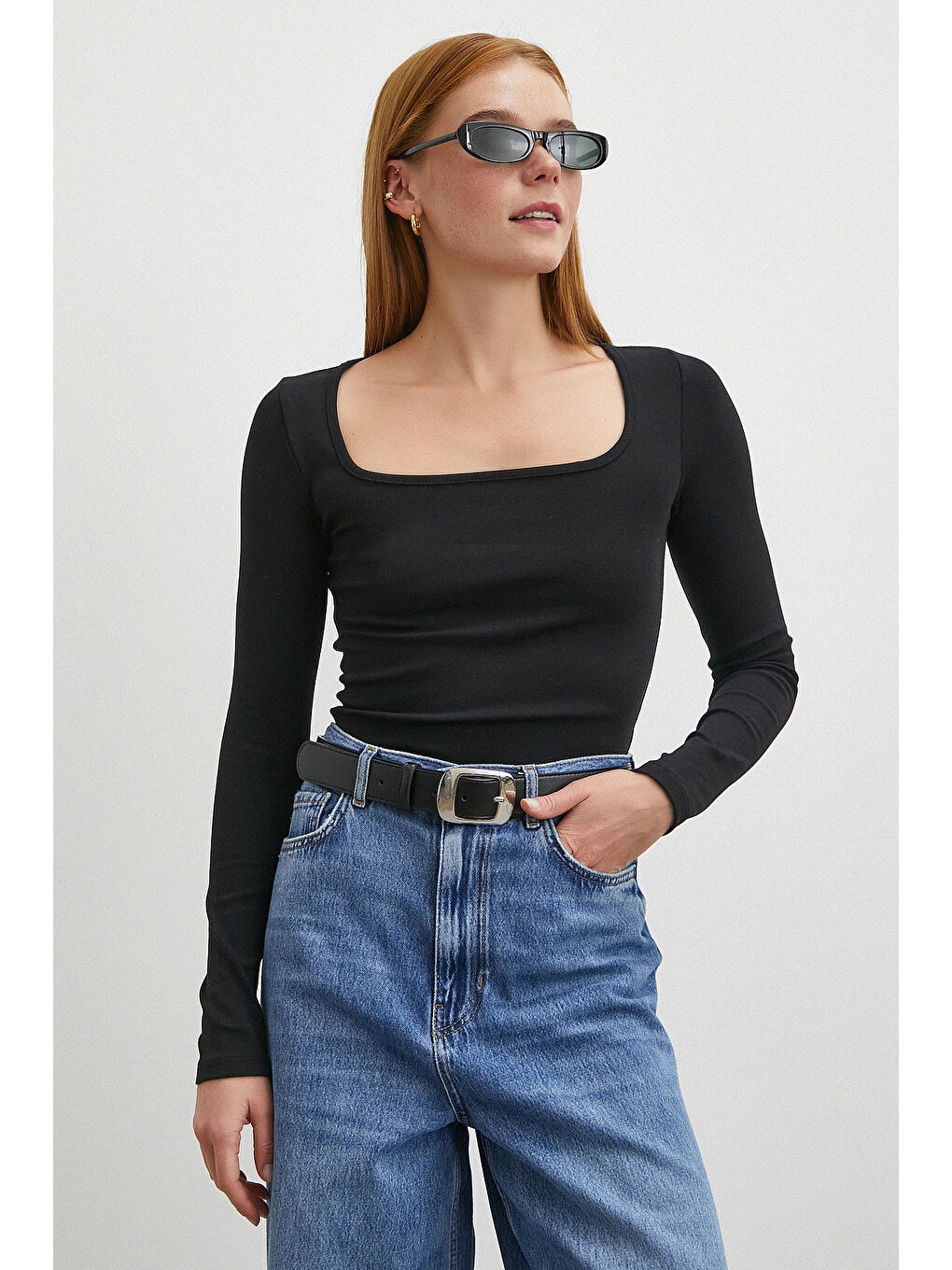 Uzun Kol Kare Yaka Bluz Siyah-3