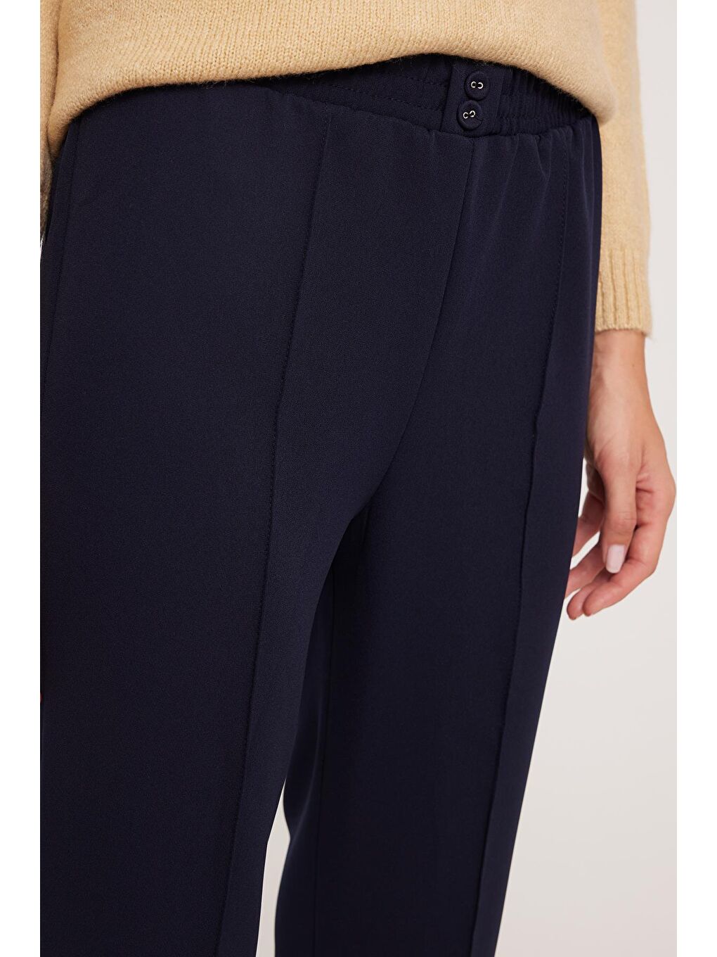 Kadın Relax Fit Rahat Kesim Yüksel Bel Düz Paça Beli Lastikli Lacivert Pantolon-2
