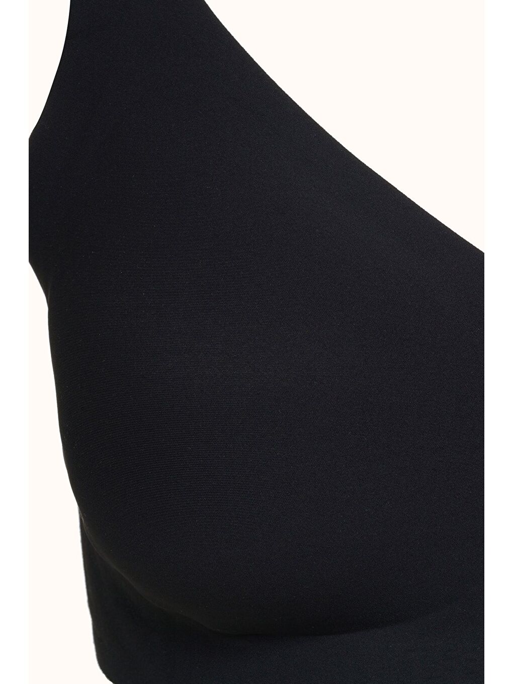 Balensiz Dikişsiz Lazer Çıkarılabilir Pedli Sütyen C26215 Siyah-2