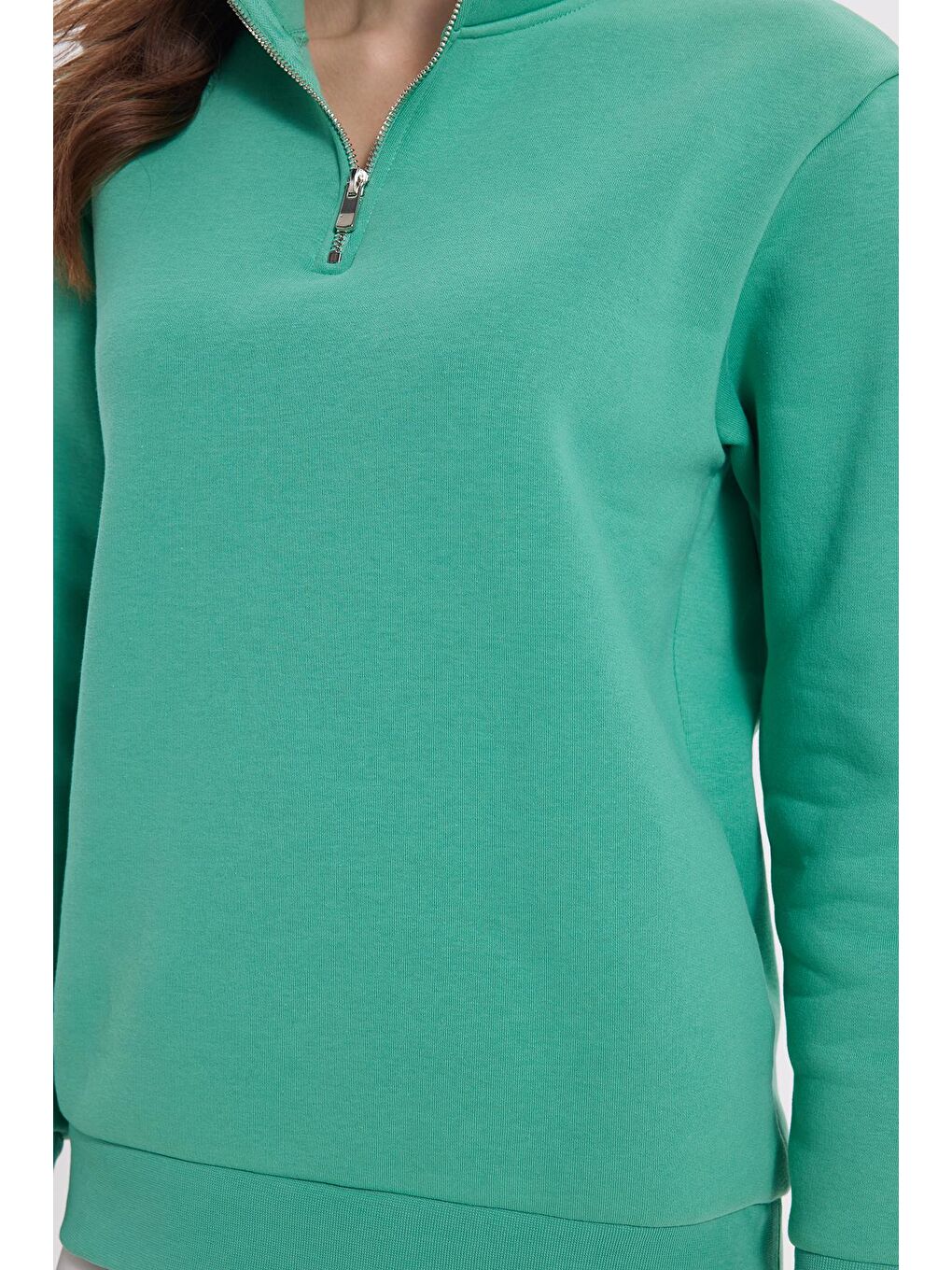 Kadın Relax Fit Rahat Kesim Pamuklu İçi Polarlı Yarım Fermuarlı Yeşil Dik Yaka Sweatshirt-3