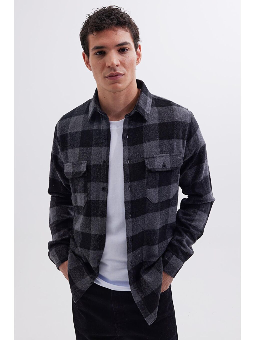 Karışık Erkek Slim Fit Dar Kesim Uzun Kollu Kapaklı Çift Cepli Kareli Kışlık Oduncu Gömlek-1