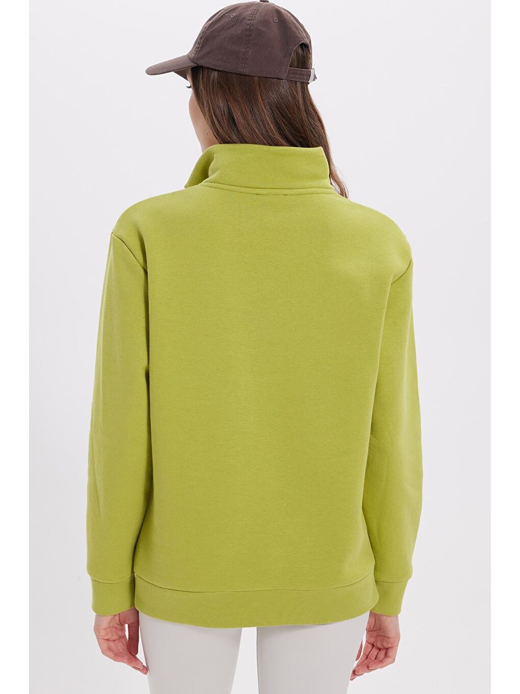 Kadın Relax Fit Rahat Kesim Pamuklu İçi Polarlı Yarım Fermuarlı Yeşil Dik Yaka Sweatshirt-6