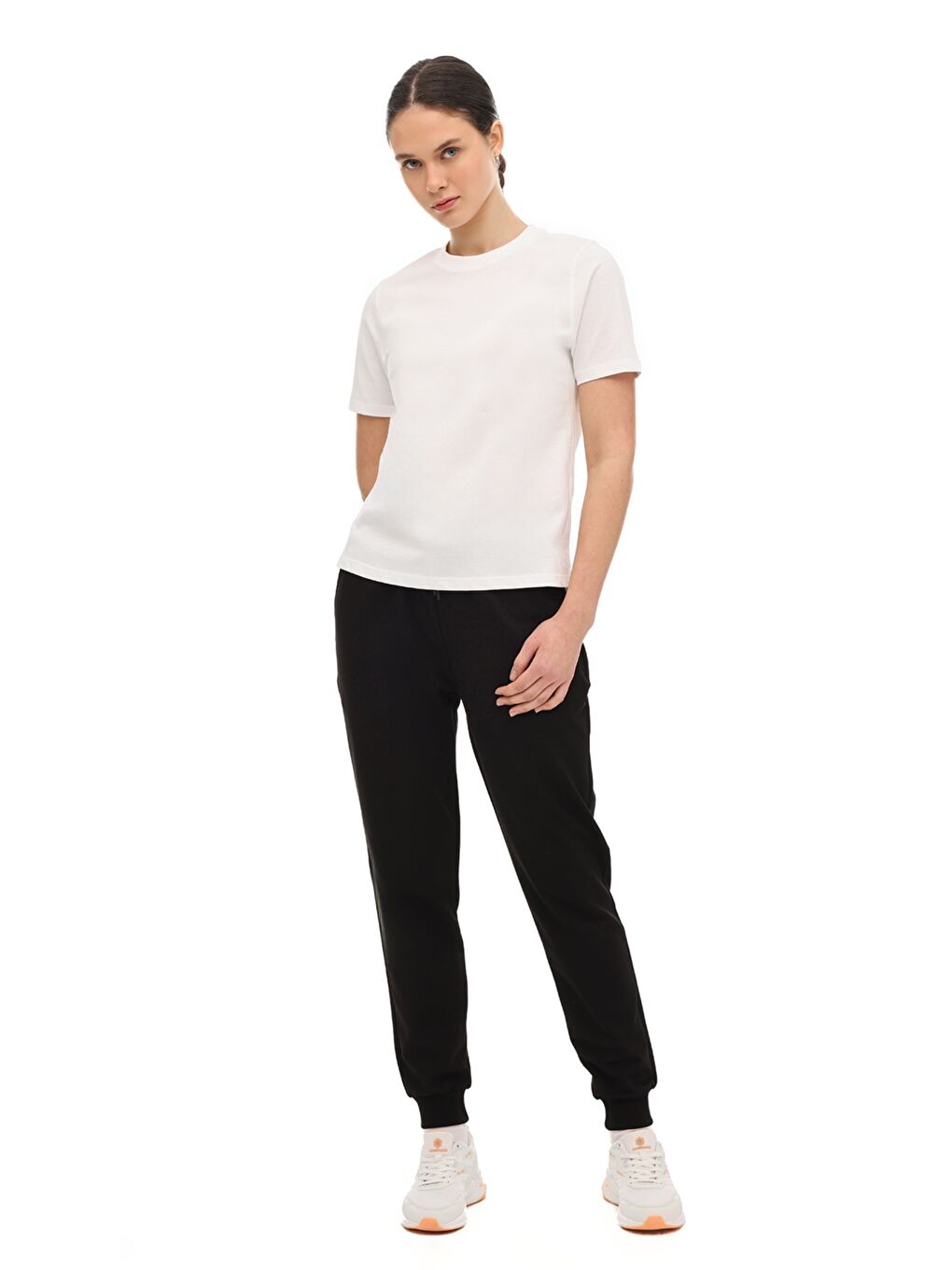 WB 22CT133 6FX Siyah Kadın Eşofman Altı-2