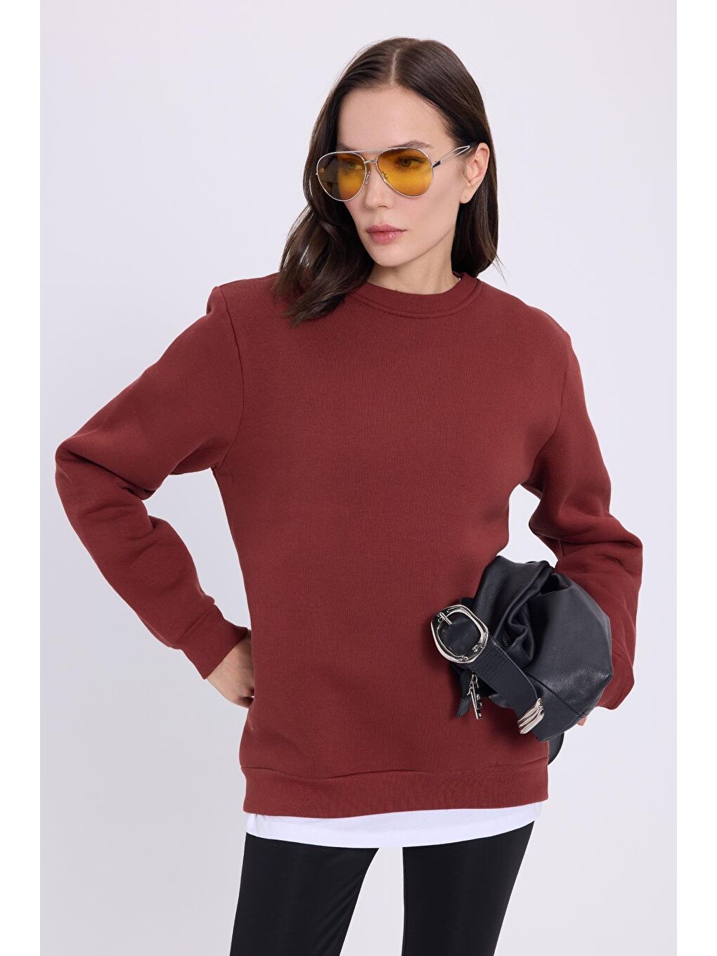 Kahverengi Kadın Oversize Geniş Kesim Pamuklu 3 İplik İçi Polarlı Basic Kiremit Bisiklet Yaka Sweatshirt-4