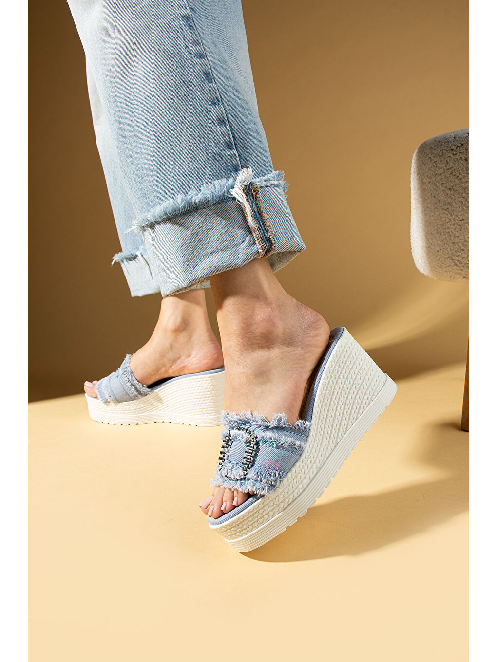 Mavi Dolgu Topuklu Kumaş Bantlı Tokalı Kadın Terlik 59-98-25Keten-2