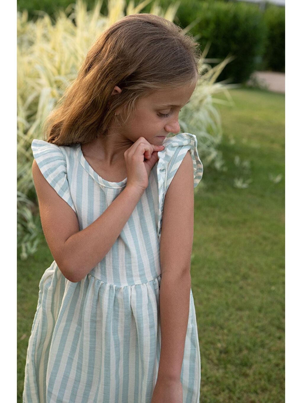 Kız Çocuk Elbise Arkası Düğme Detaylı Kol Kısmı Fırfırlı Ekru (3-8 Yaş)-4