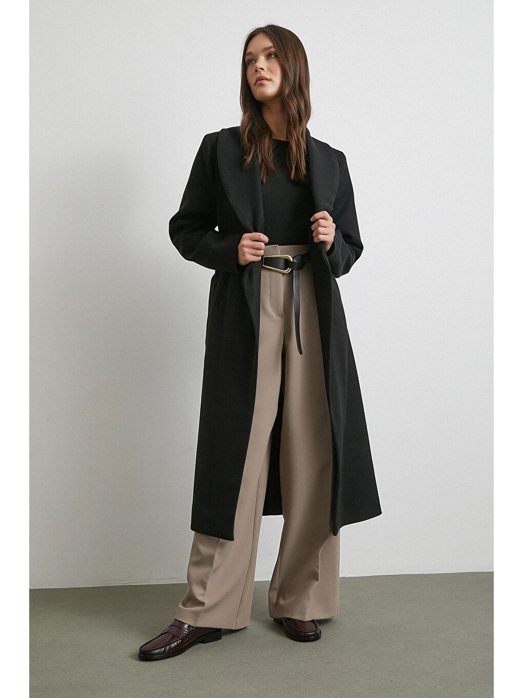 Kuşaklı Kaşe Kaban Siyah