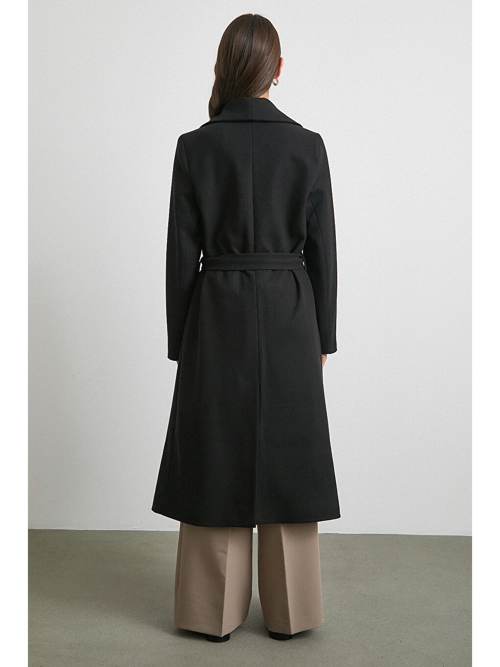 Kuşaklı Kaşe Kaban Siyah-5