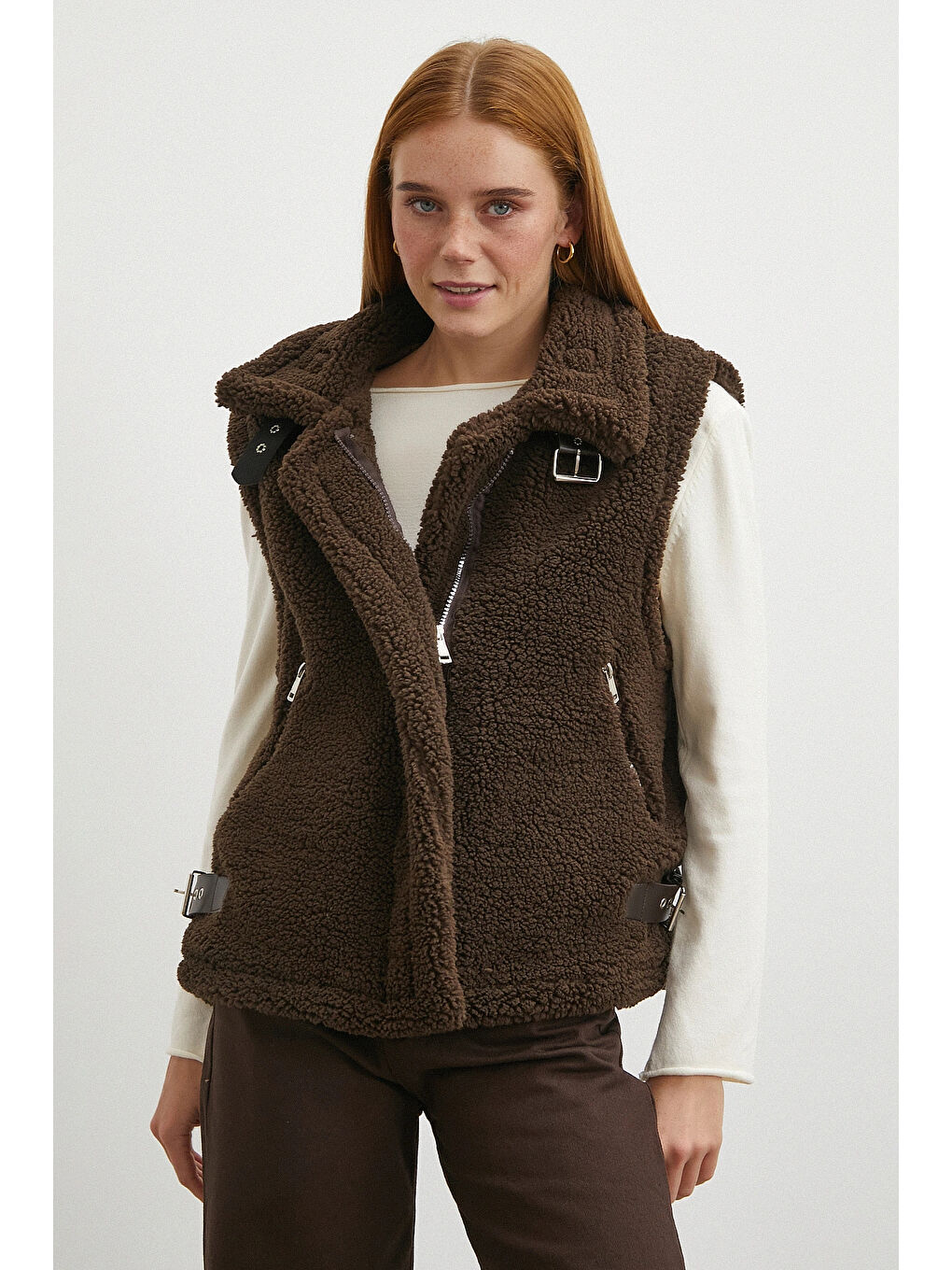 Karışık Yaka Detaylı Yumoş Yelek Kahve-3