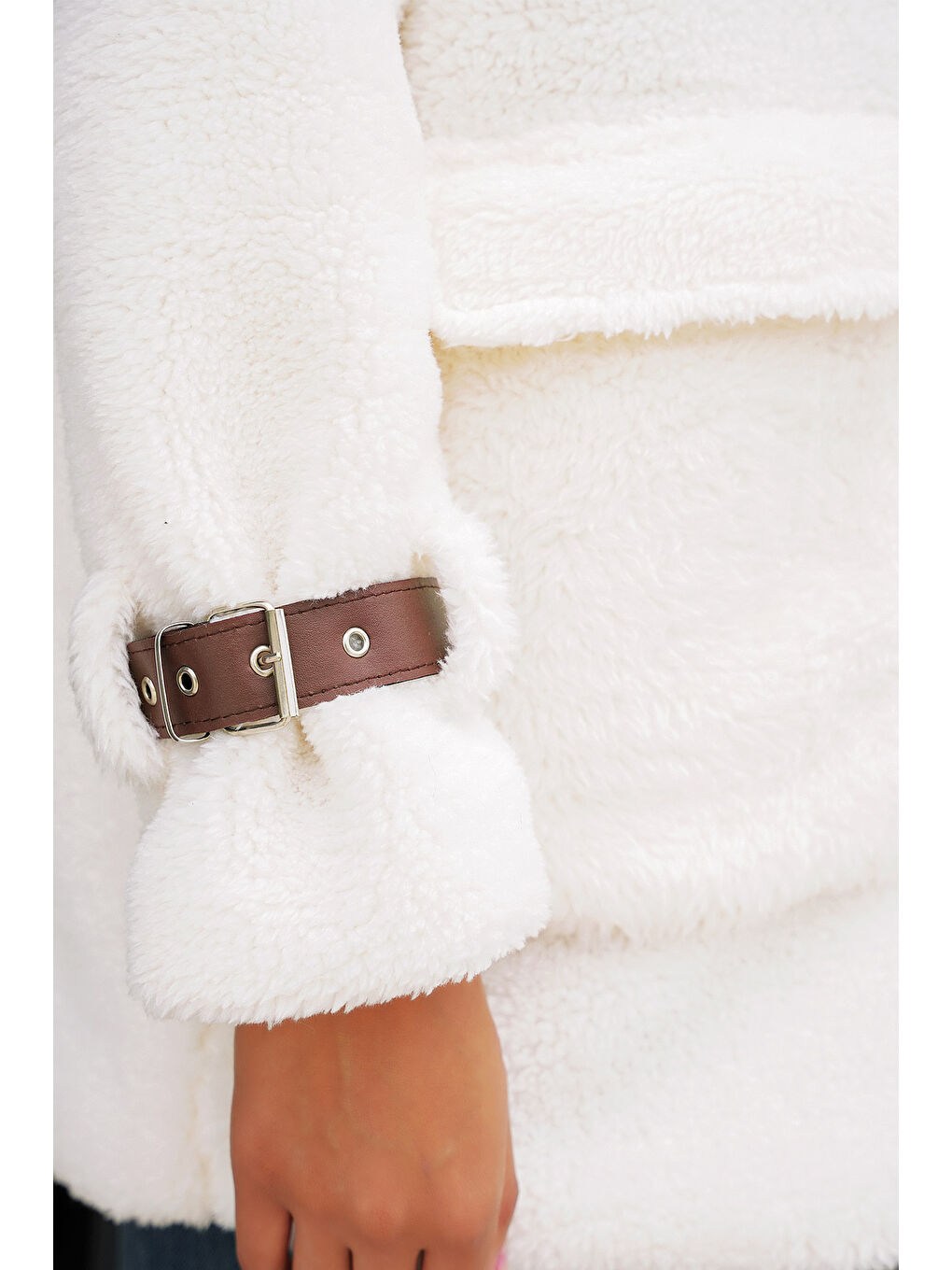 Kahverengi 5206 Kadın Oversize Pelüş Mont - Taba-1