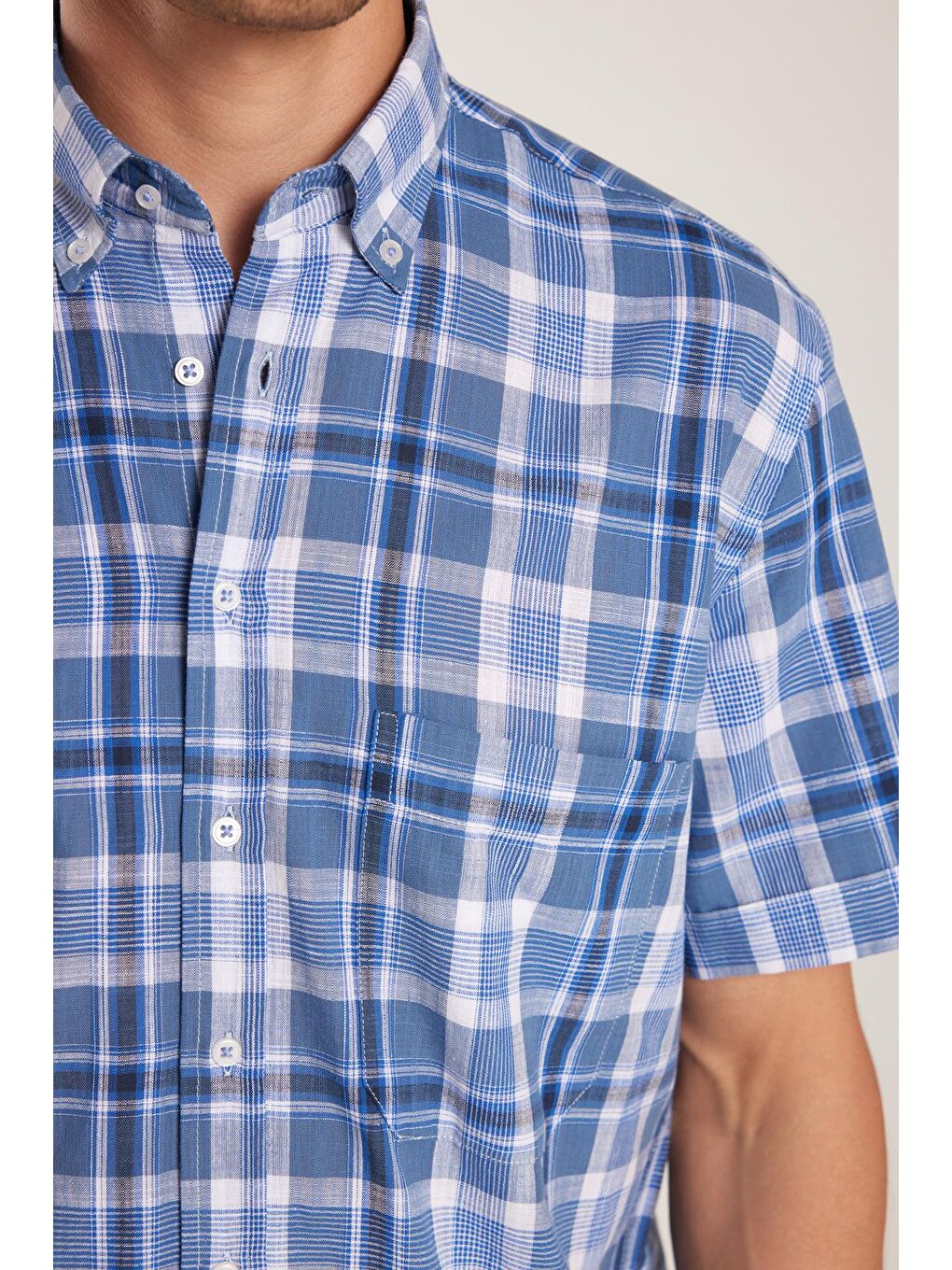 Karışık Erkek Regular Fit Klasik Kesim %100 Pamuk Keten Doku Cepli Kareli Kısa Kollu Düğmeli Yaka Gömlek-2