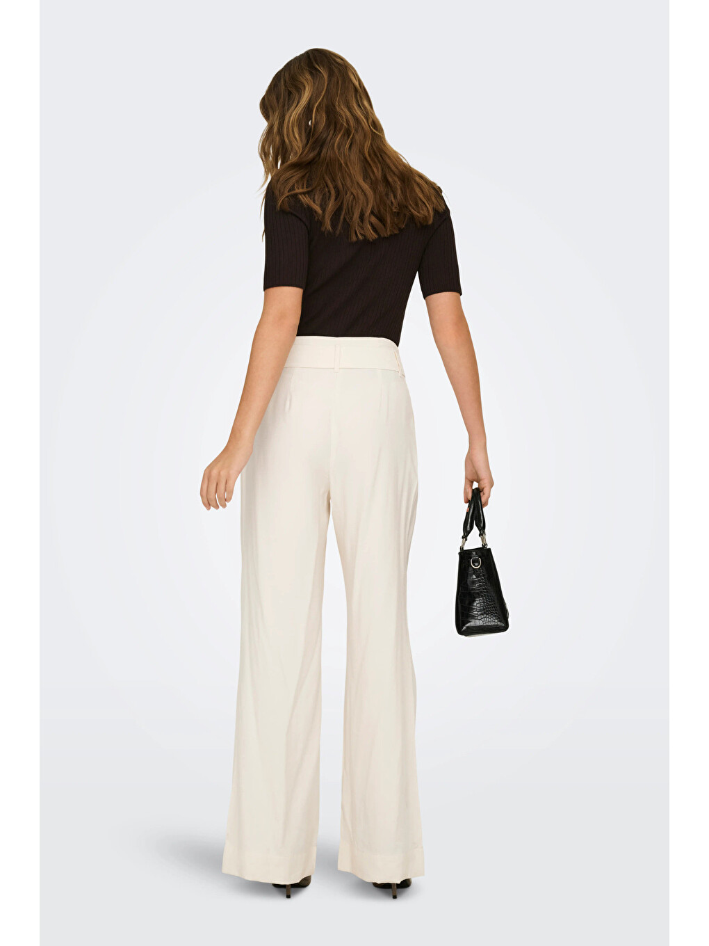 Bej Onltila Loose Fit Yüksel Bel Geniş Paça Kemer Detaylı Pantolon 15367390-4