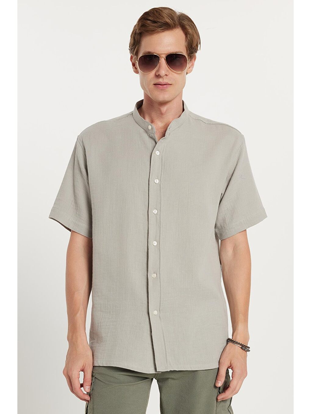 Erkek Relax Fit Rahat Kesim %100 Pamuk Müslin Kumaş Kısa Kollu Spor Hakim Yaka Gri Gömlek-3